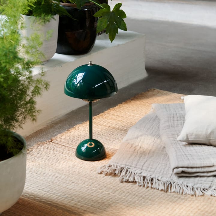 Flowerpot portable bordlampe VP9 - Dark green - &Tradition