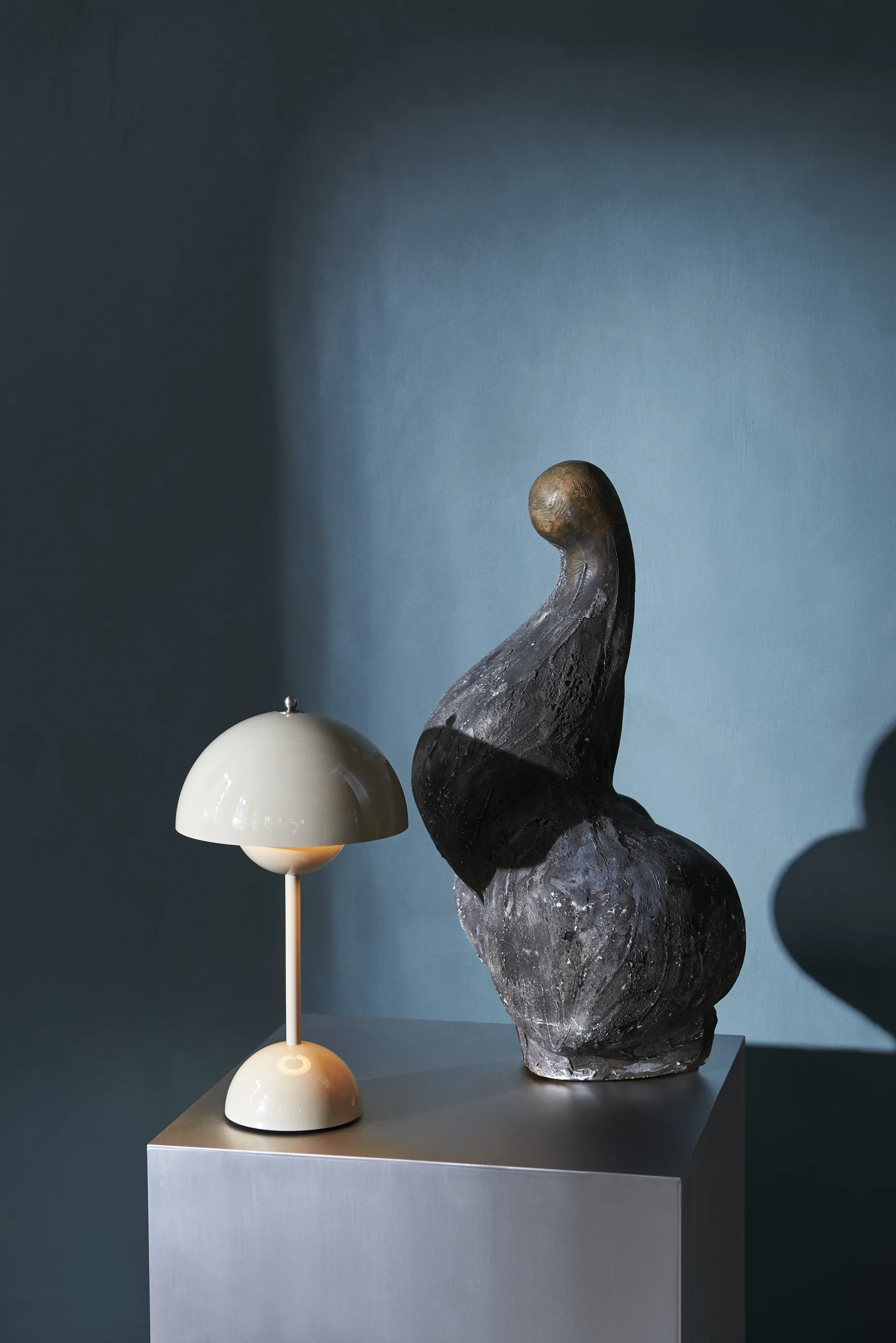 Flowerpot portable bordlampe VP9, Grey beige &Tradition