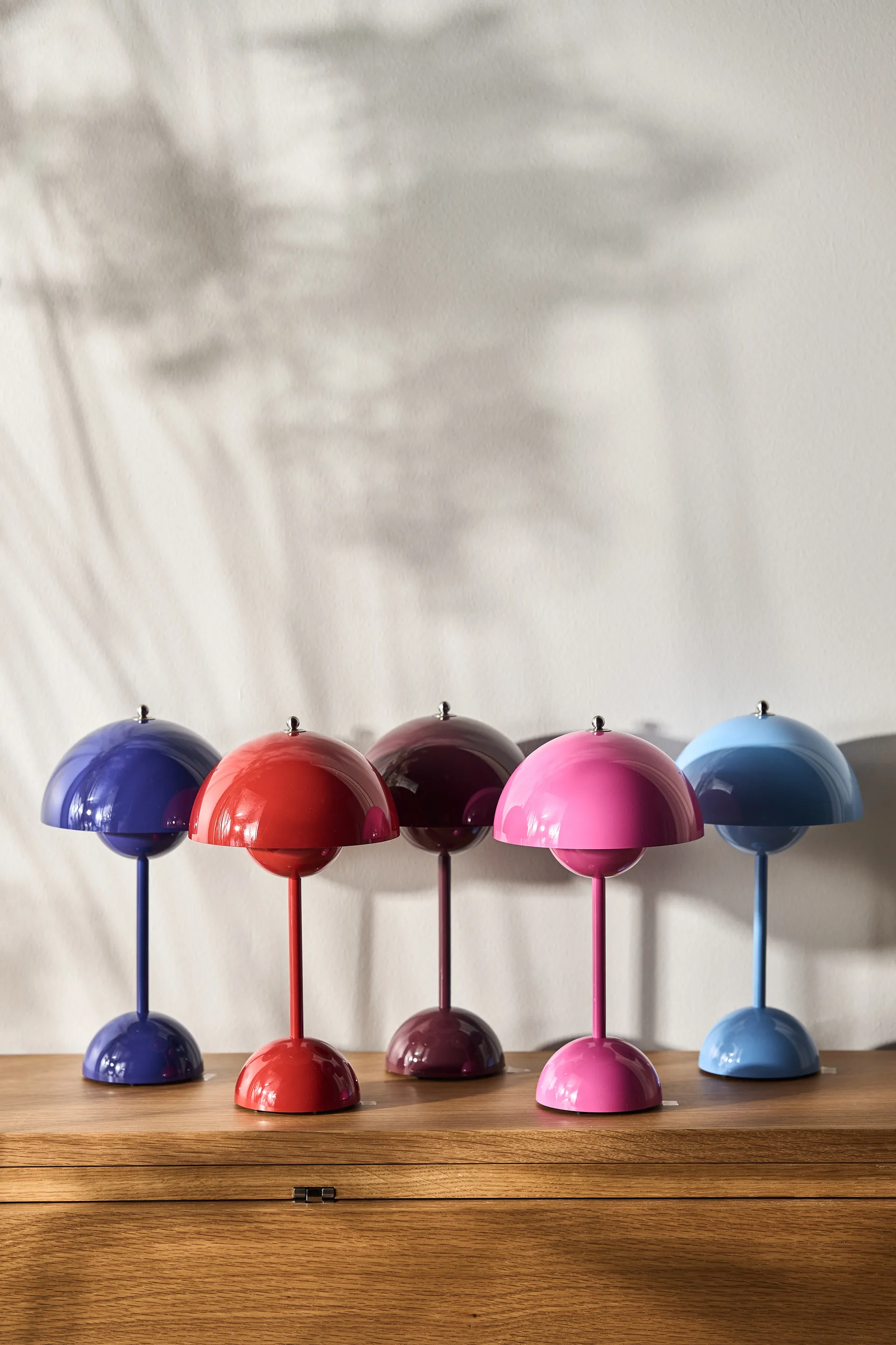 Flowerpot portable bordlampe VP9, Vermilion red &Tradition