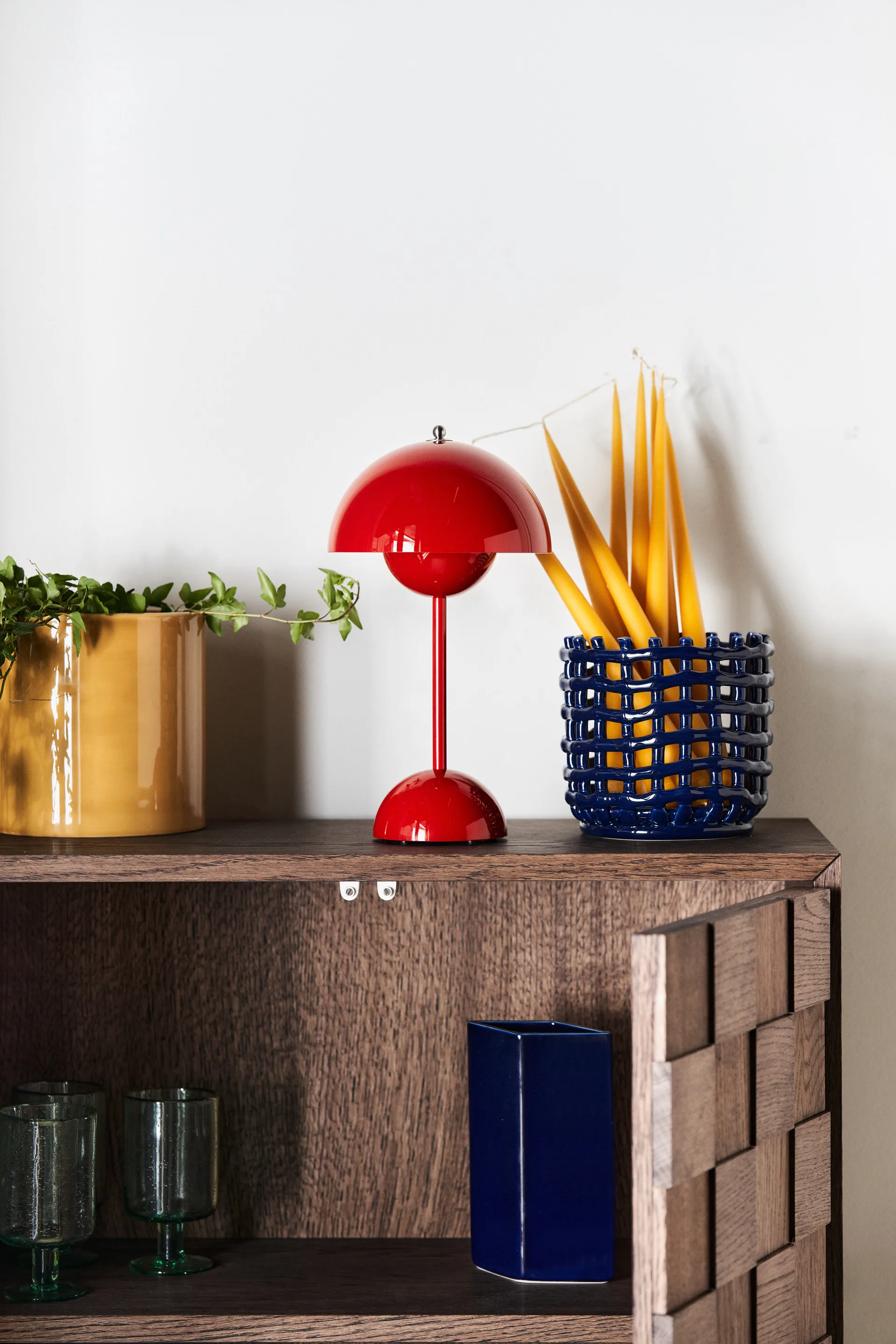 Flowerpot portable bordlampe VP9, Vermilion red &Tradition