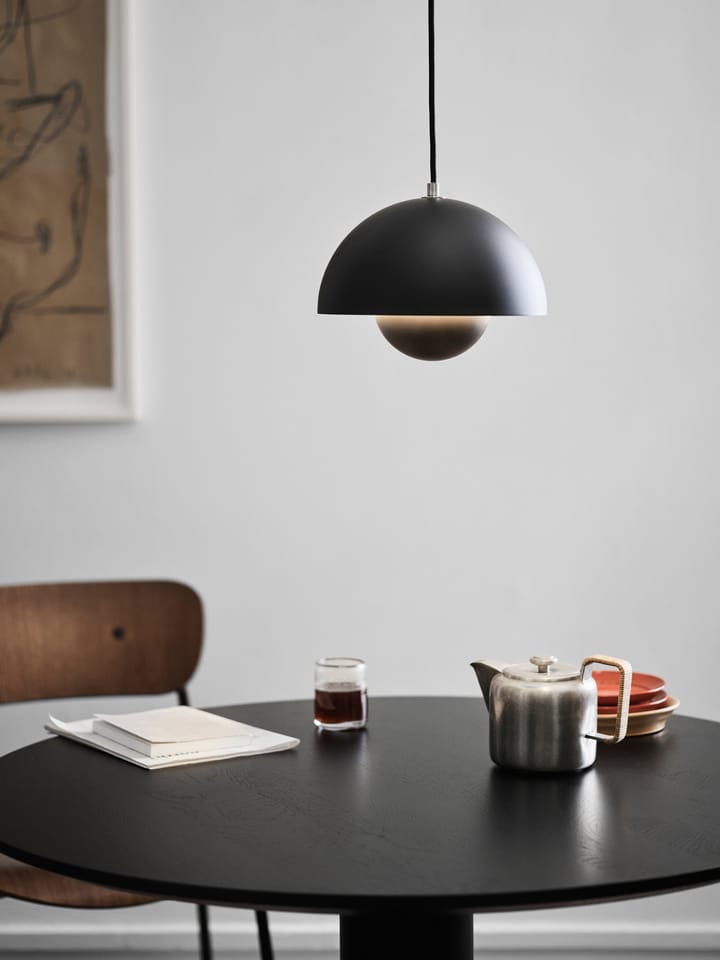Flowerpot VP1 pendel, mat sort &Tradition