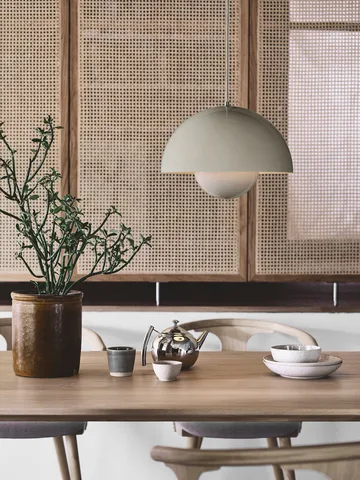 Flowerpot VP7 pendel - Beige/Rød - &Tradition