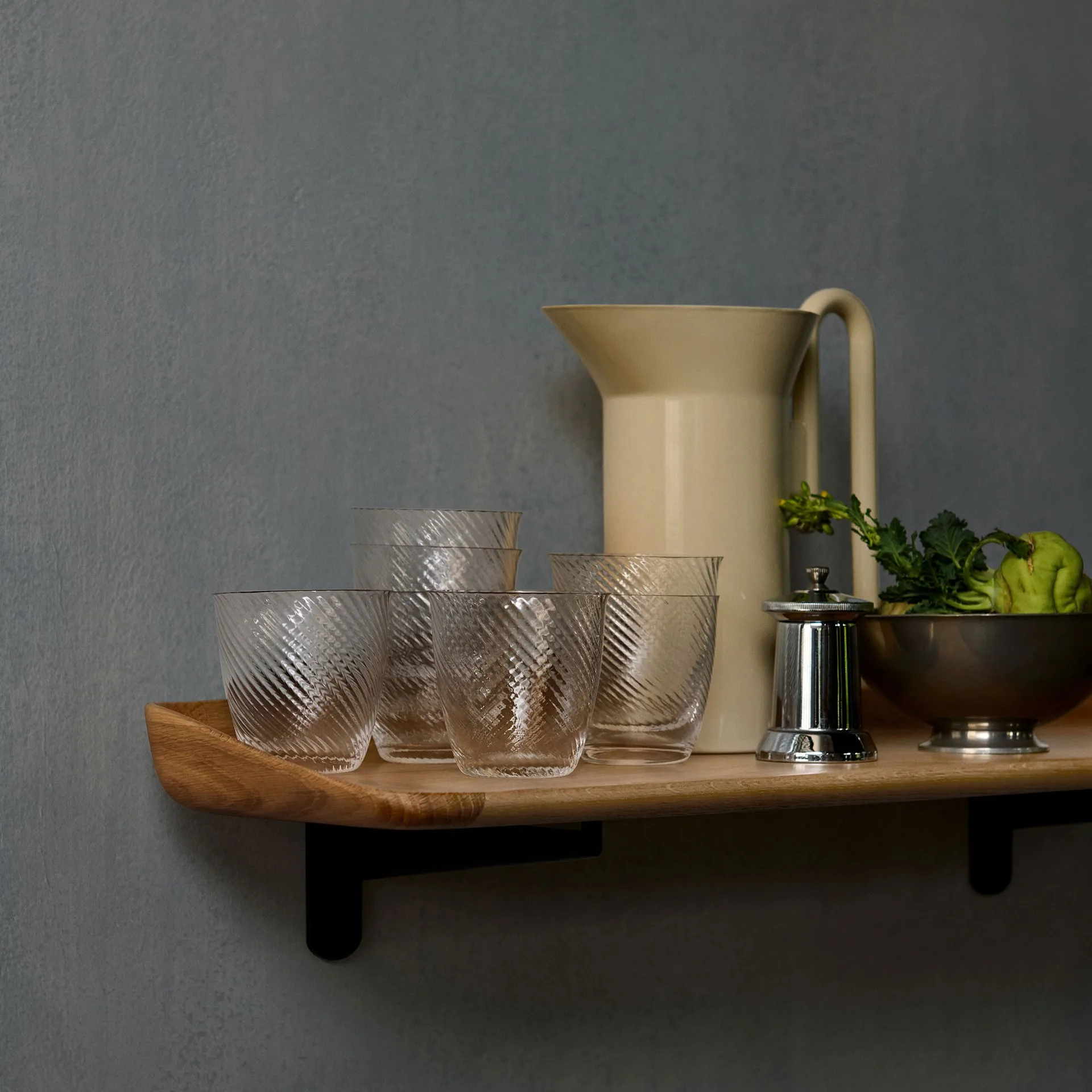 Guild HM14 hylde 75 cm, Solid lacquered oak &Tradition