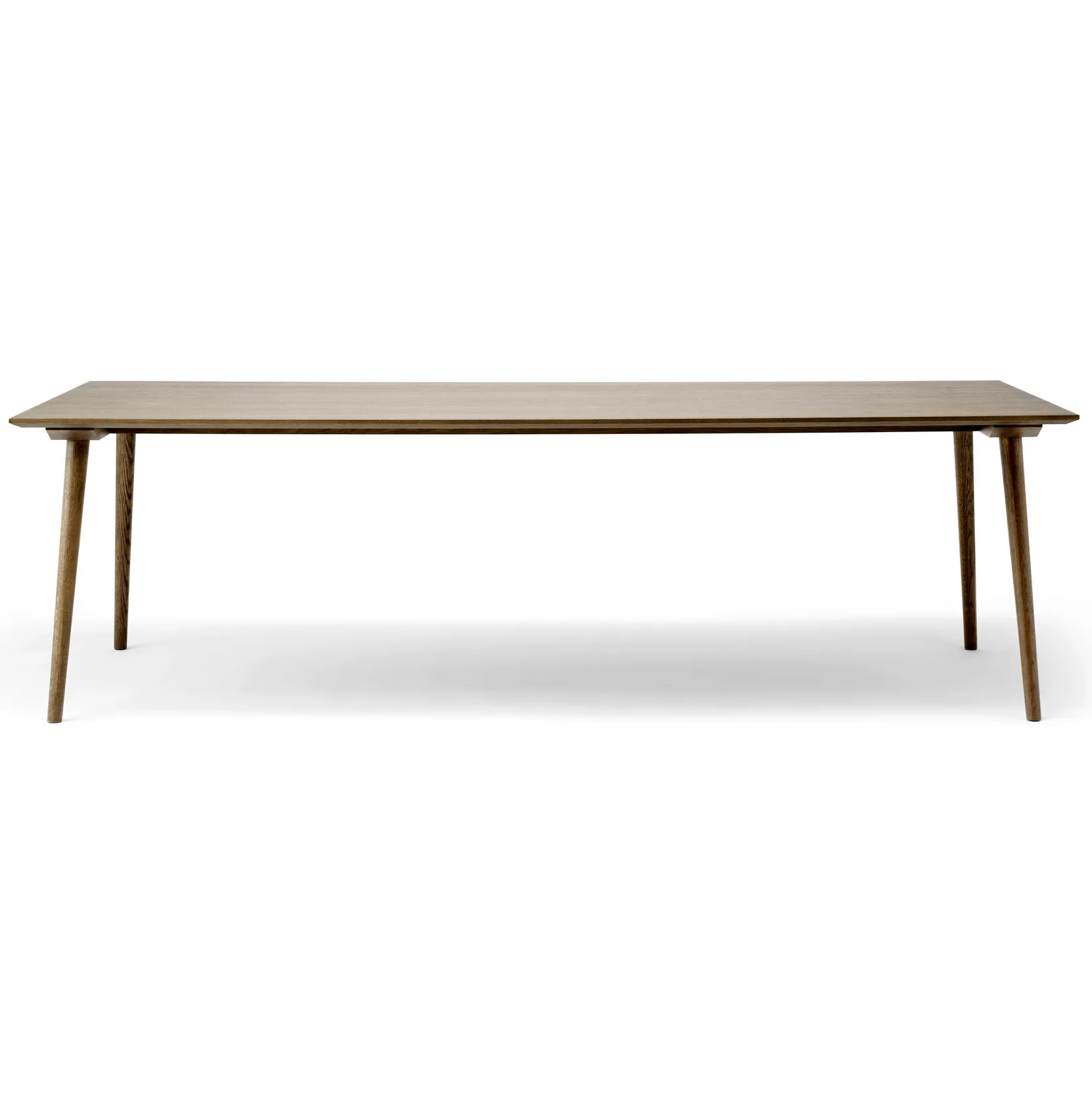 In Between bord SK6, Røget lakeret eg  &Tradition