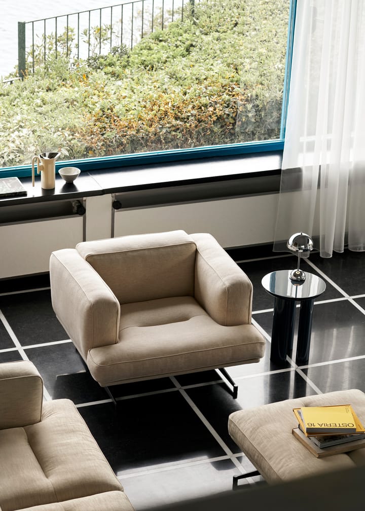 Inland AV21 lænestol, Clay 0011/Warm black &Tradition