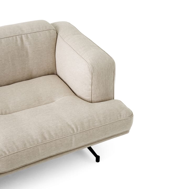 Inland AV22 2-personers sofa - Clay 0011/Warm black - &Tradition