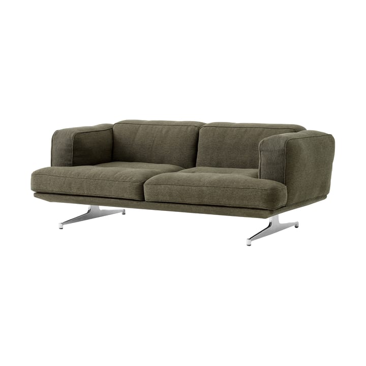 Inland AV22 2-personers sofa - Clay 0014/Poleret aluminium - &Tradition