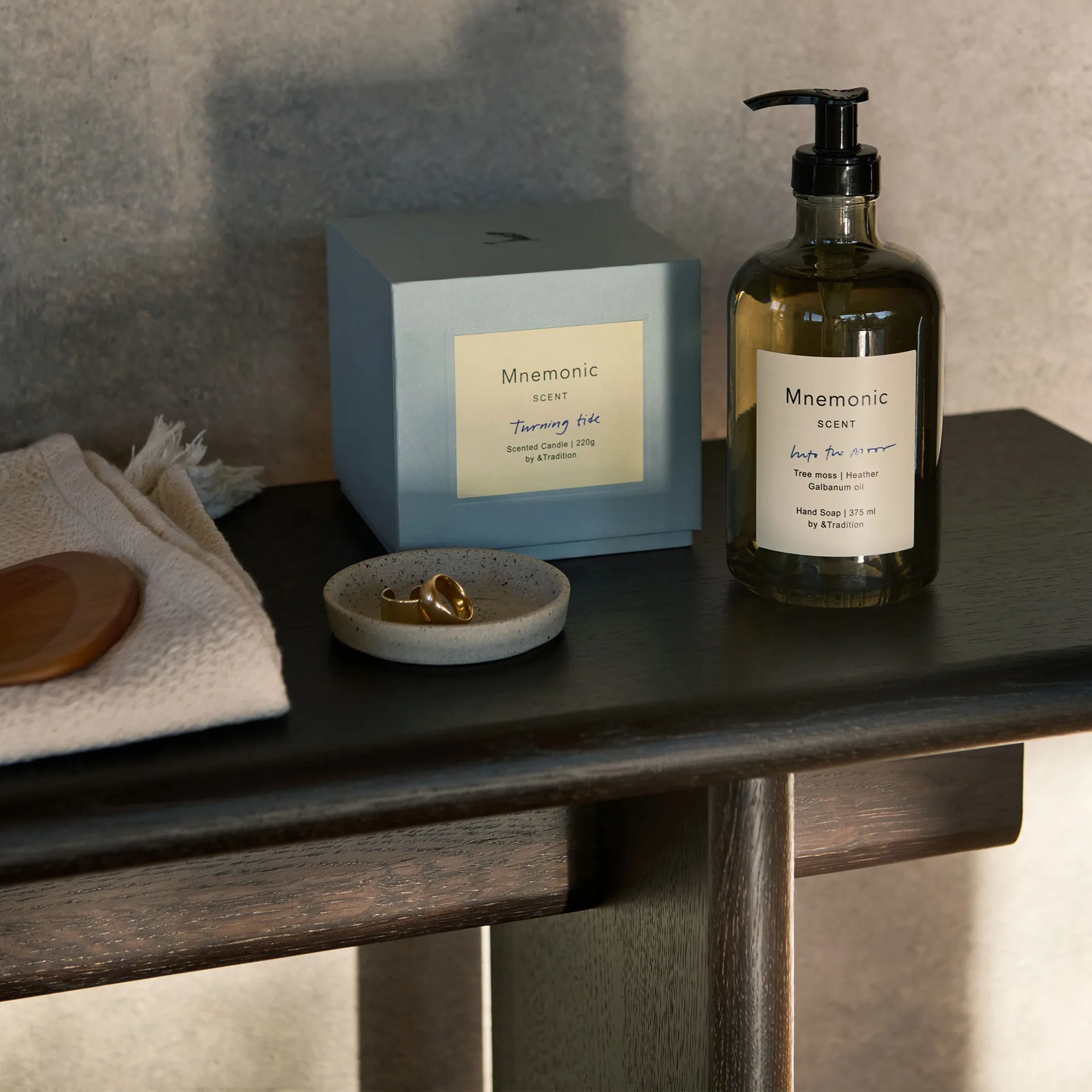 Ita OS5 bænk 170 cm, Dark stained oak &Tradition