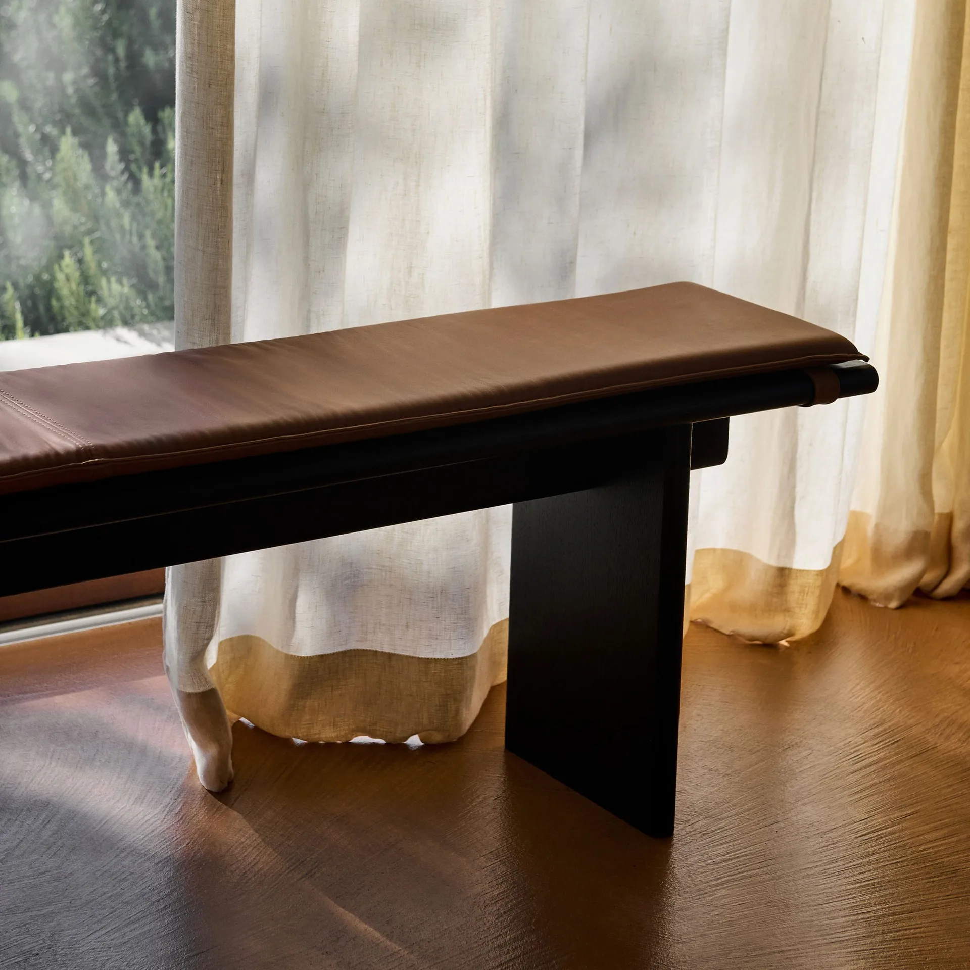 Ita OS5 bænk 170 cm, Dark stained oak &Tradition