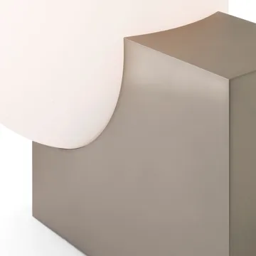 Journey SHY4 gulvlampe - Børstet stål-opalglas - &Tradition