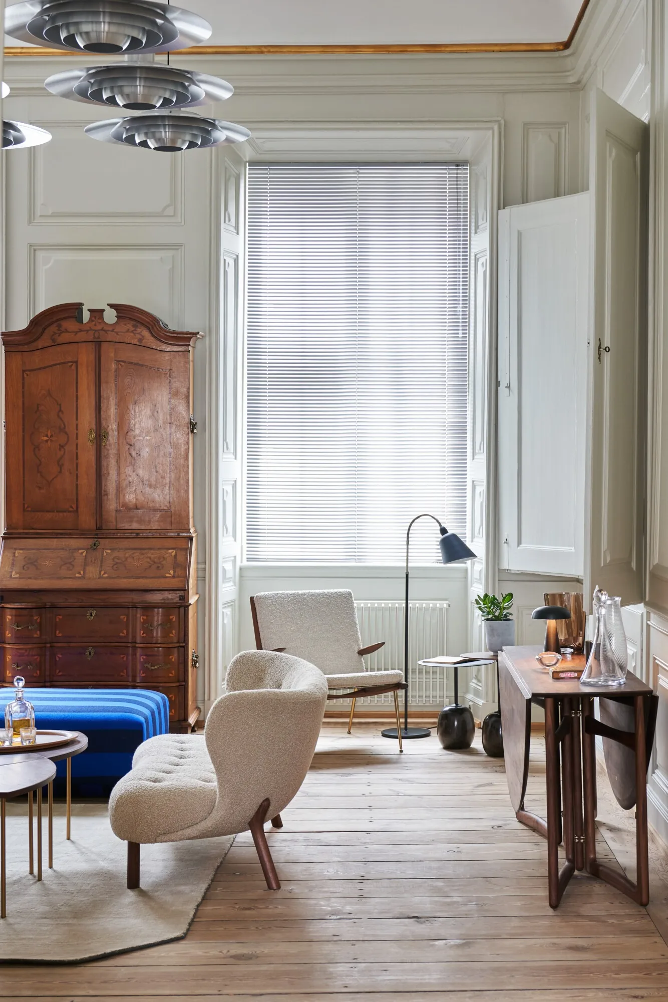 Little Petra VB2 sofa, Olieret valnød-Sahara &Tradition