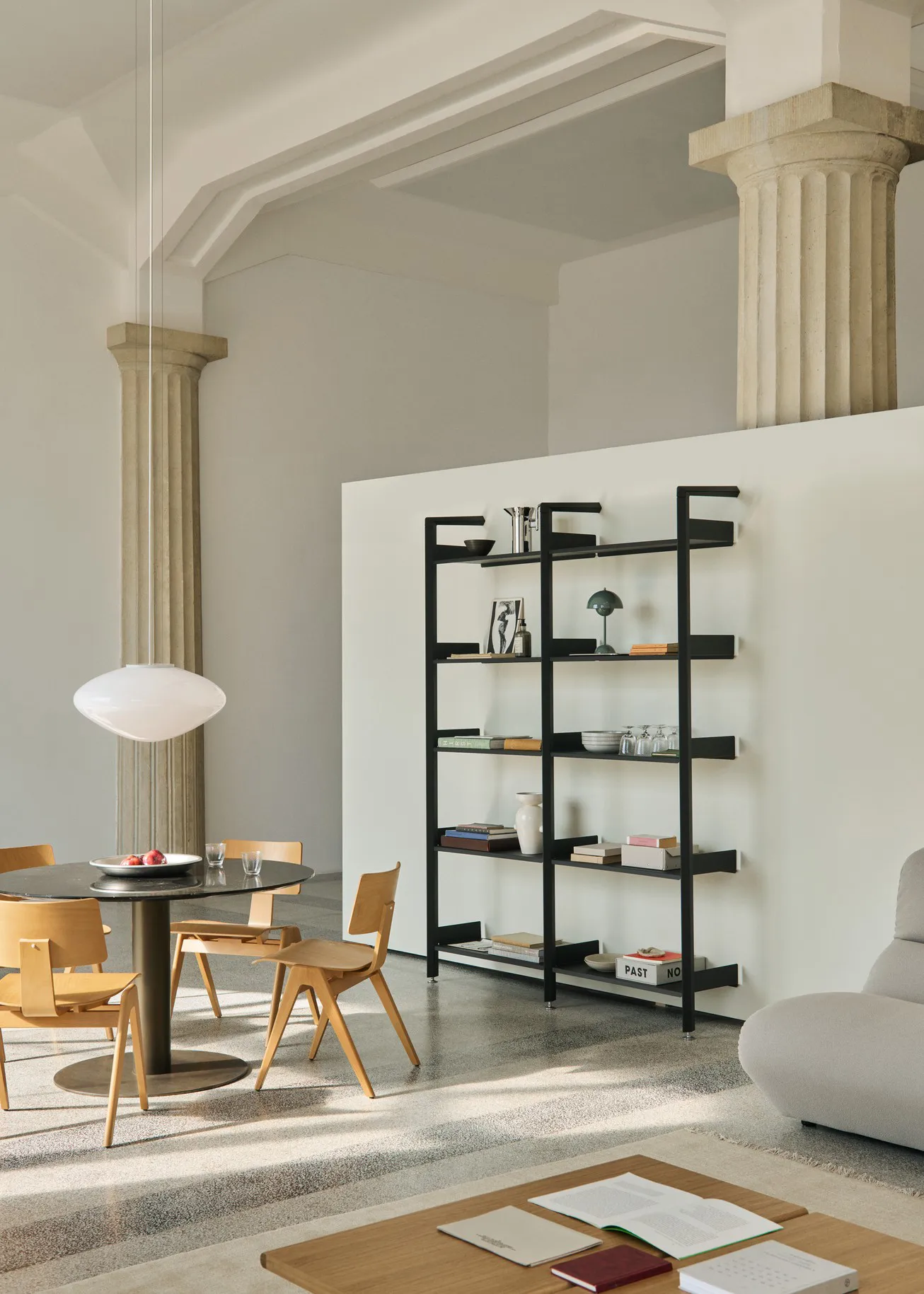 Mist AP20 pendel Ø56 cm, White-opal glass &Tradition