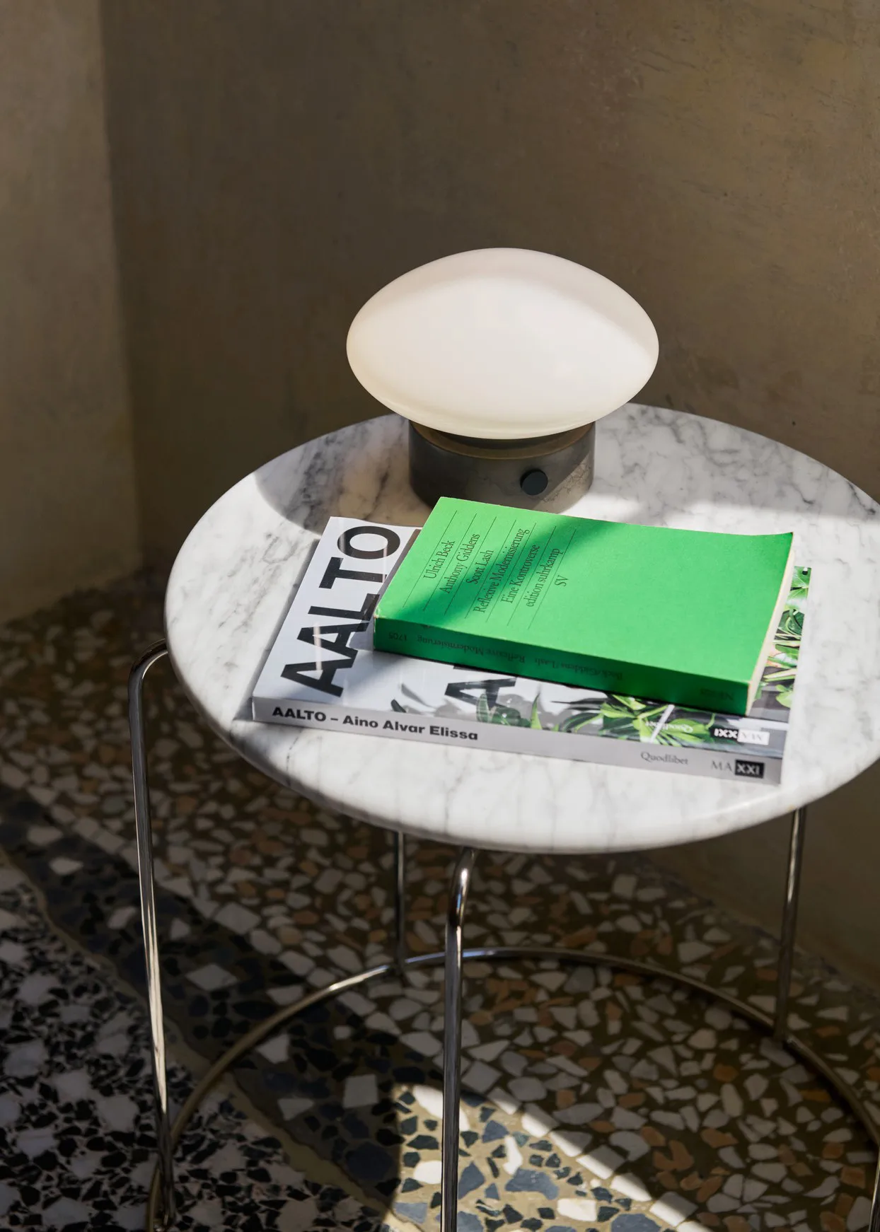 Mist AP21 portabel lampe 12 cm, Grigio Caldo-opal glass &Tradition