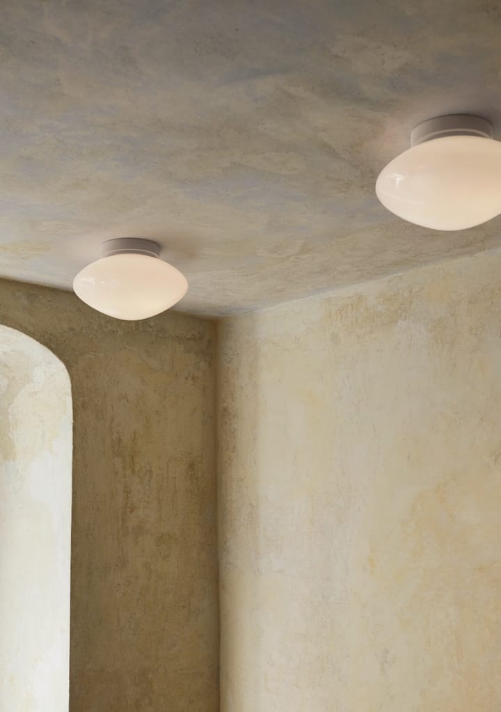 Mist AP22 loftlampe/væglampe Ø25 cm, White-opal glass &Tradition
