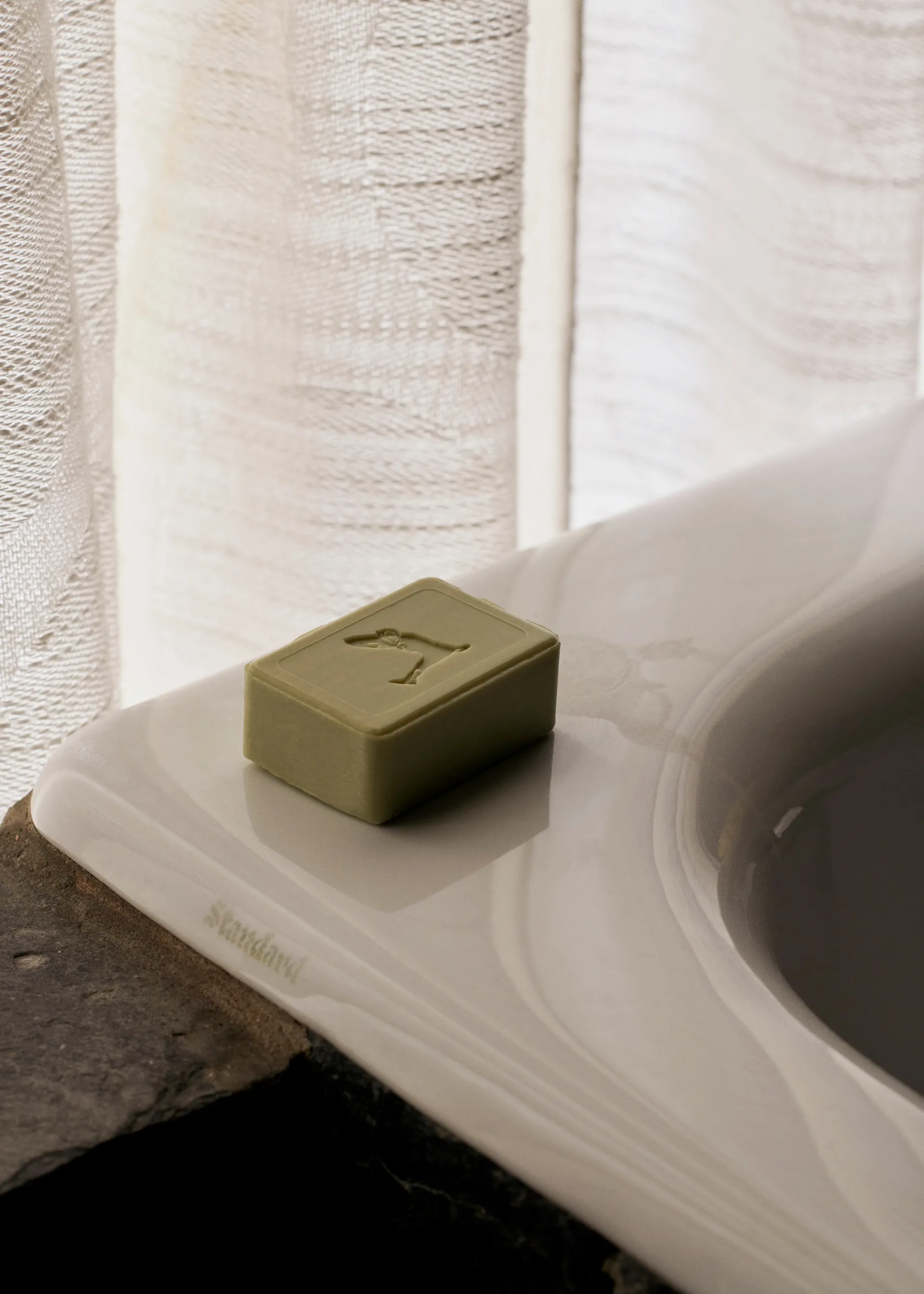 Mnemonic MNC3 fast sæbe 100 g, Into the moor &Tradition