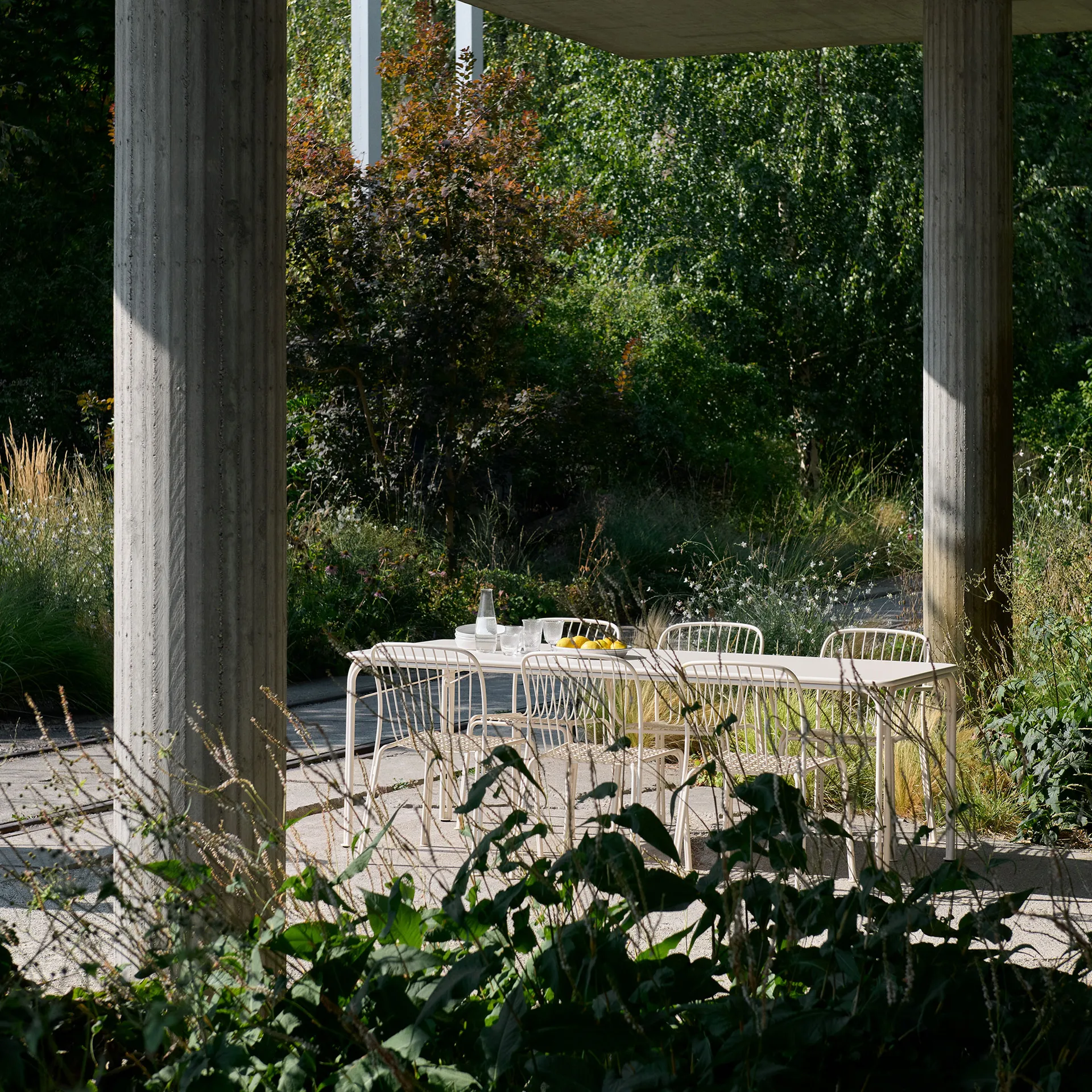 Thorvald Outdoor SC99 spisebord 220 cm, Ivory &Tradition