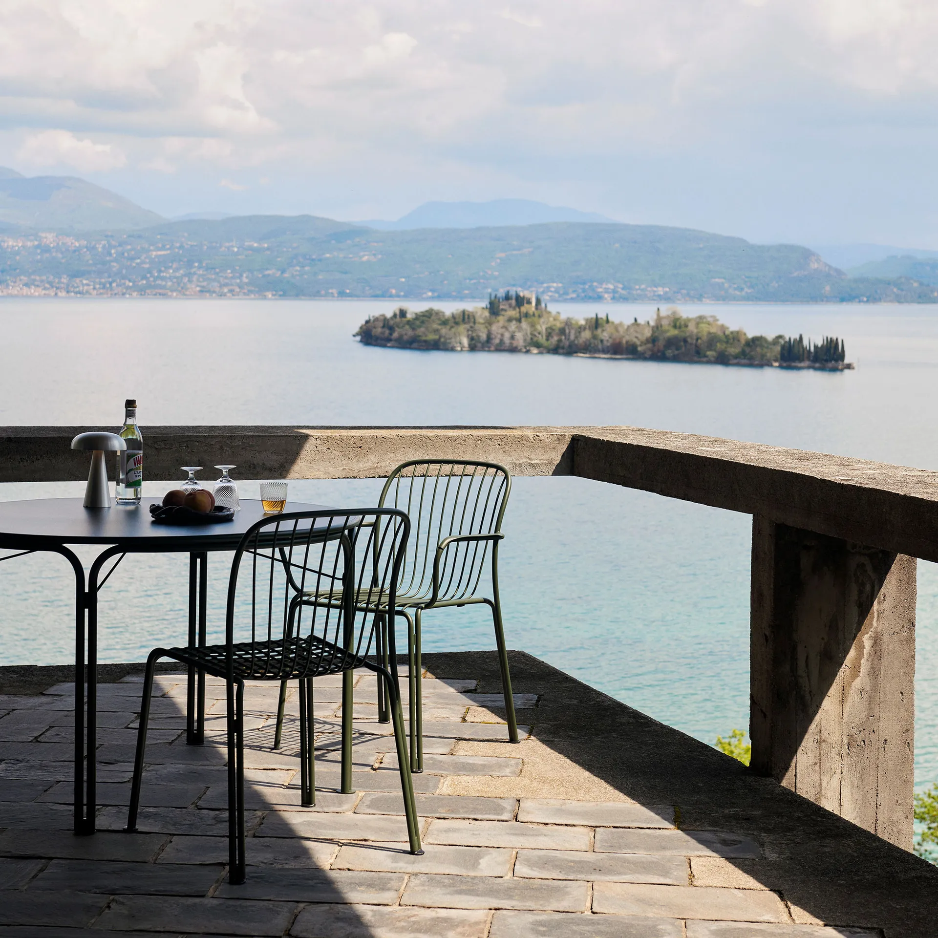 Thorvald SC95 stol, Bronze green &Tradition