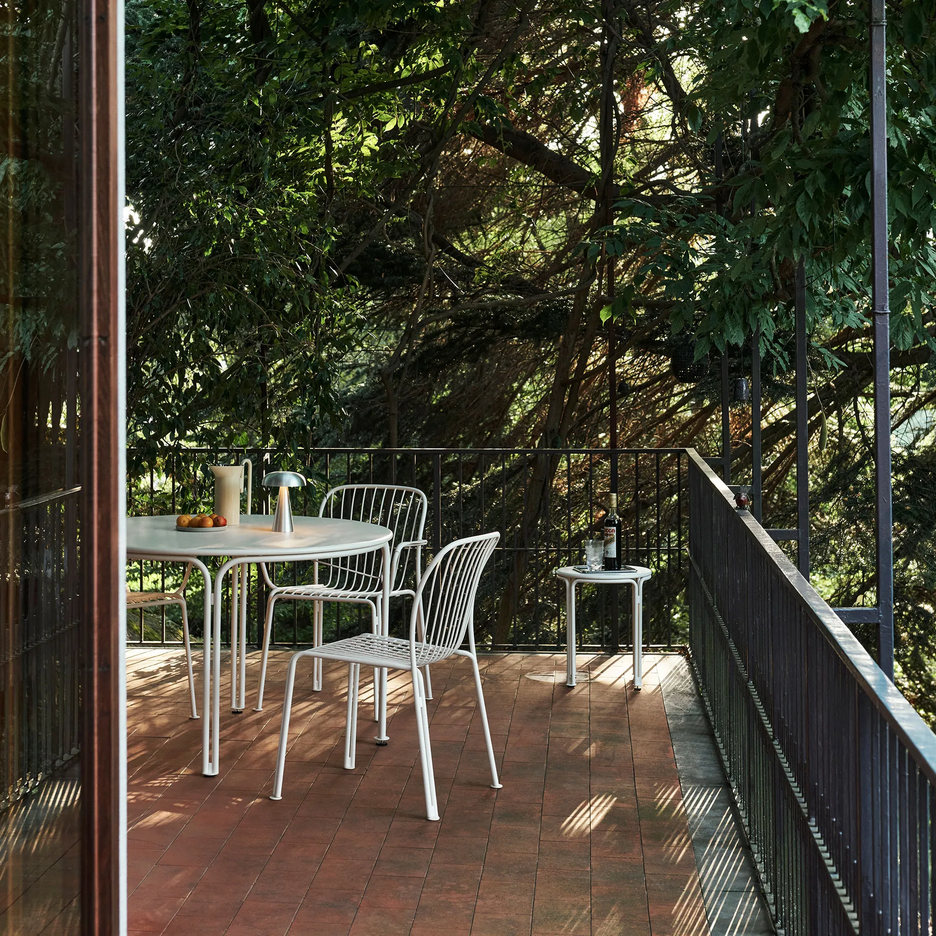 Thorvald SC98 spisebord Ø115 cm, Ivory &Tradition