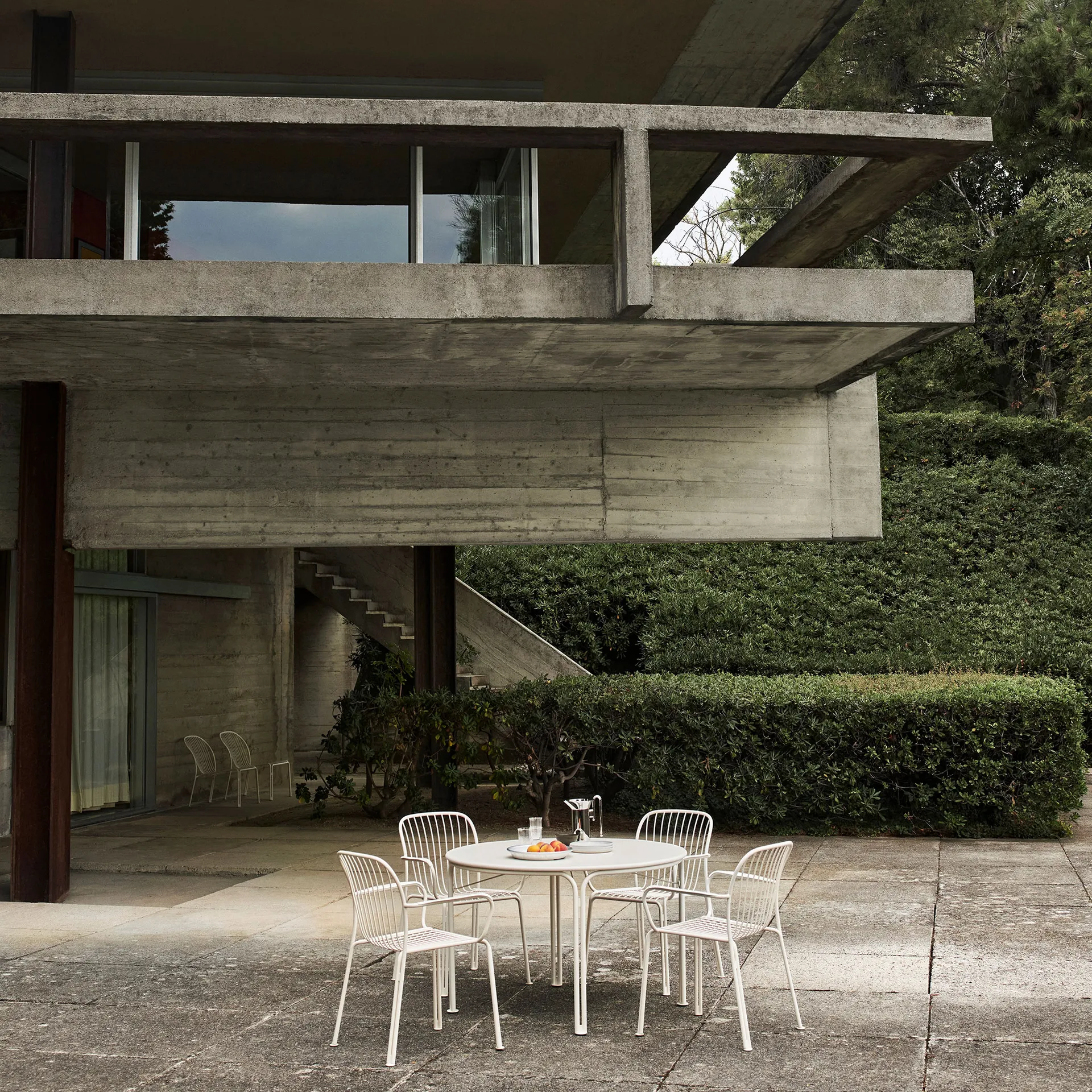 Thorvald SC98 spisebord Ø115 cm, Ivory &Tradition