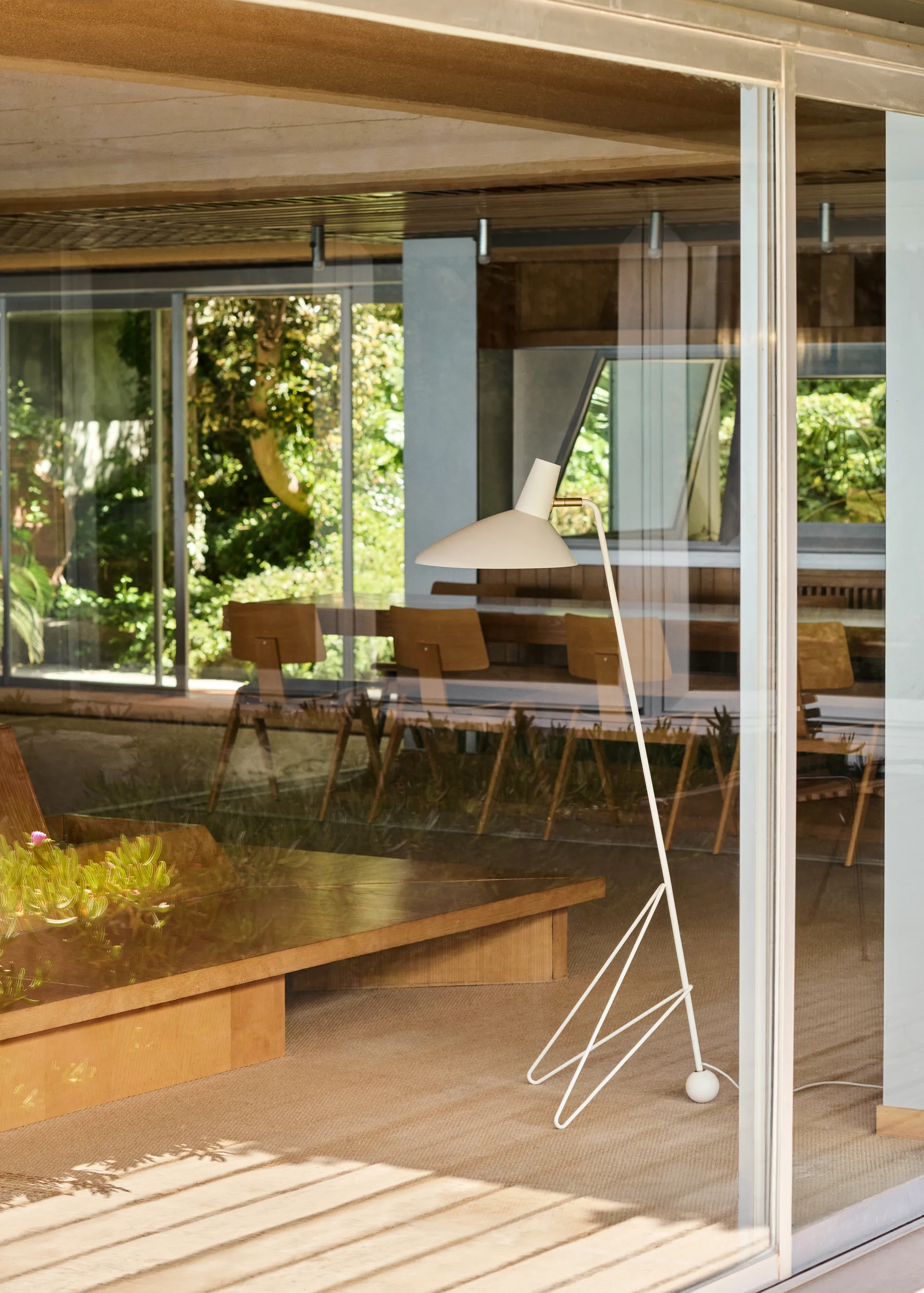 Tripod gulvlampe HM8, Matt white &Tradition