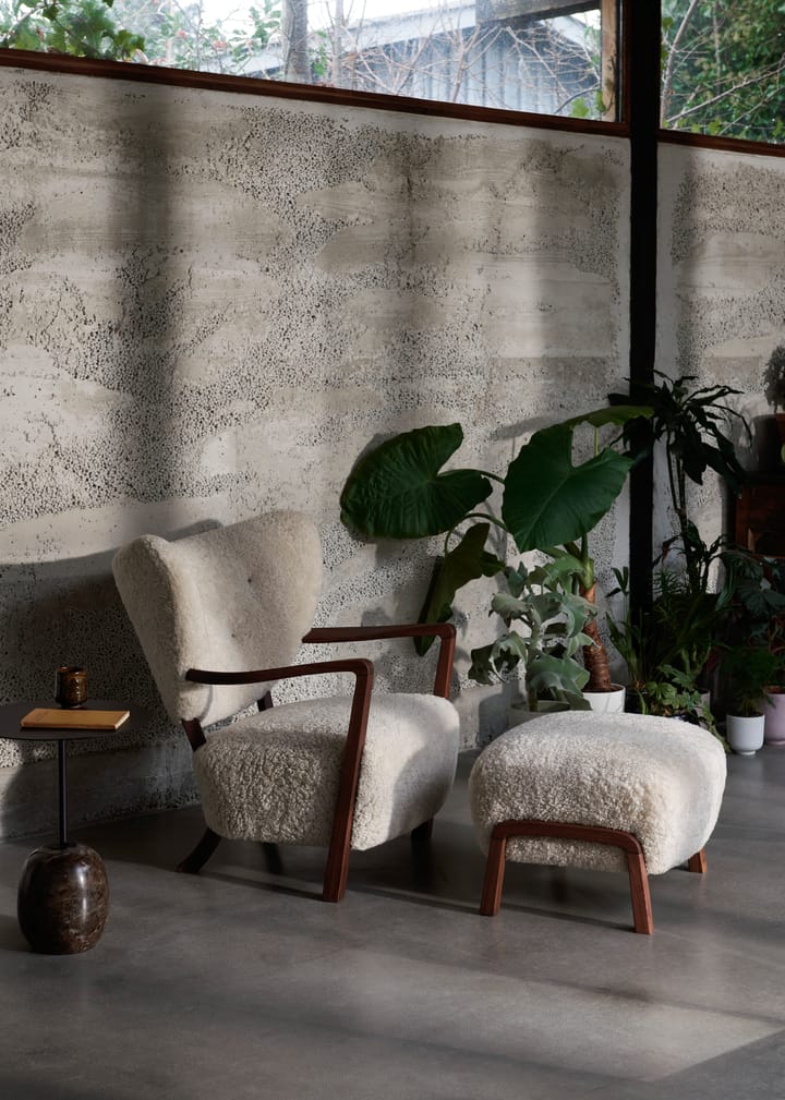 Wulff Lounge Chair ATD2 lænestol inkl. puf ATD3, Olieret valnød-Moonlight &Tradition