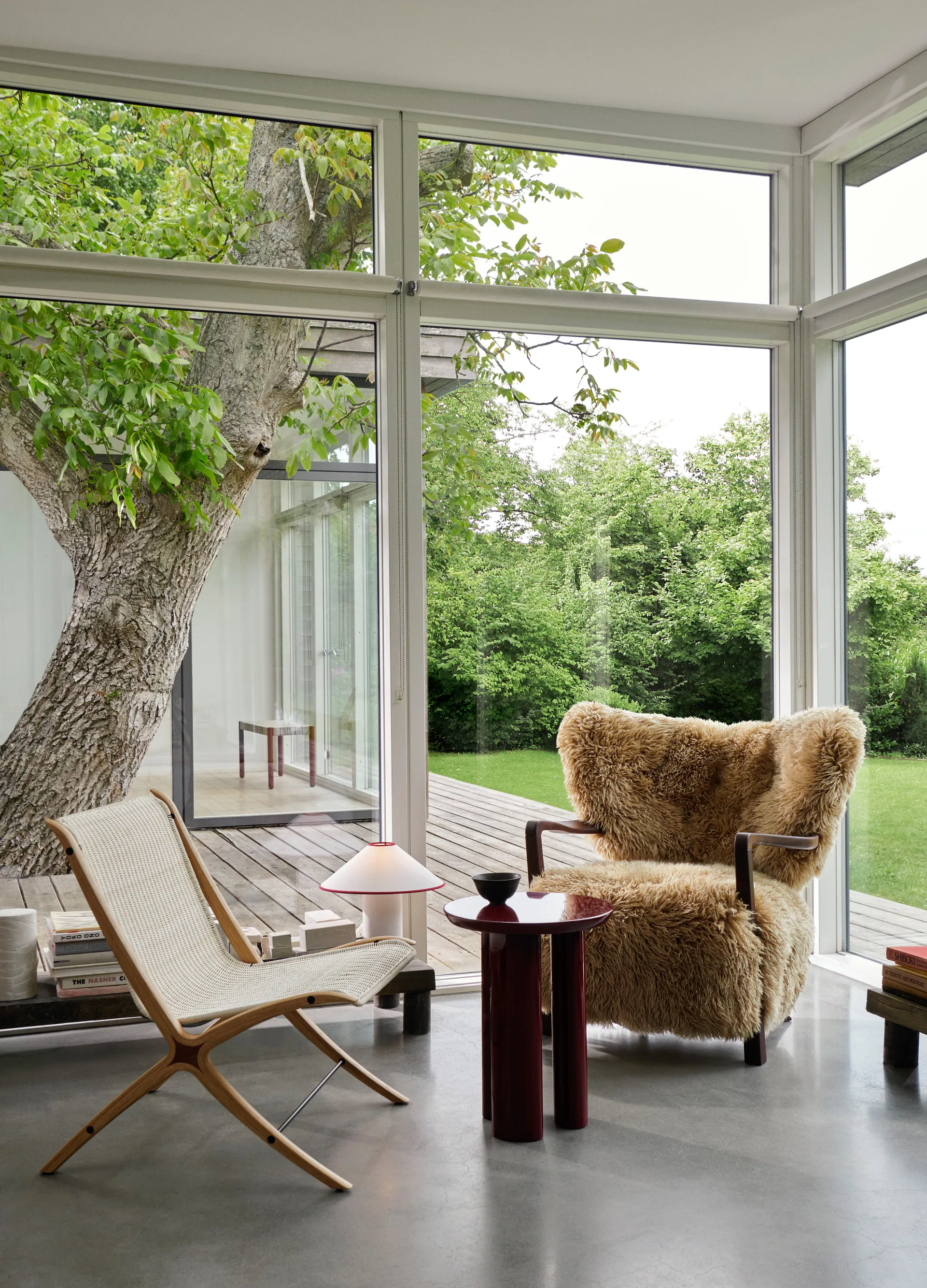 Wulff Lounge Chair ATD2 lænestol, Olieret valnød/Sheepskin honey &Tradition