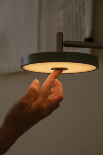 Asteria Wall væglampe - Short, Nuance olive-chrome - Umage