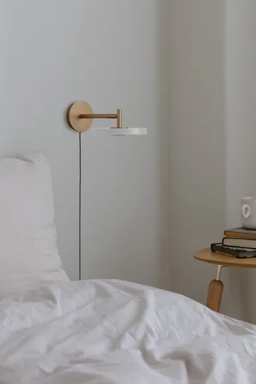 Asteria Wall væglampe - Short, Pearl white-brass - Umage