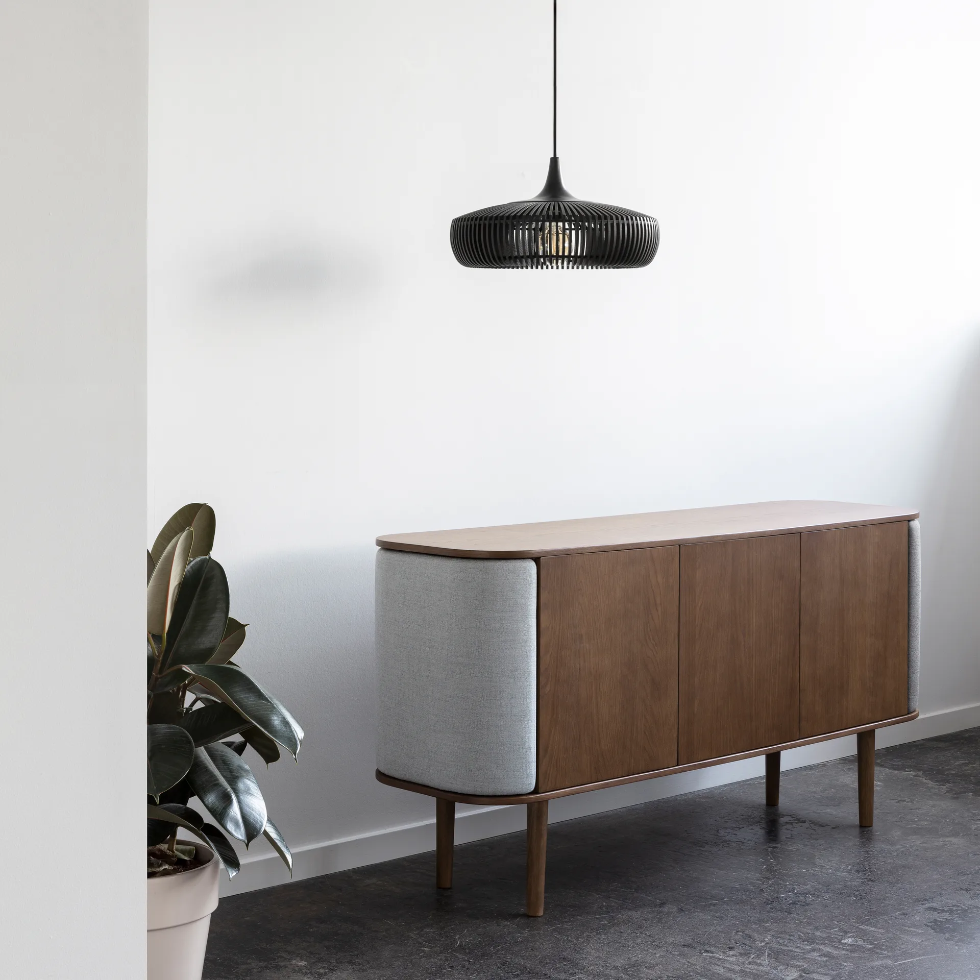 Clava Dine Wood lampeskærm Ø43 cm, Black Umage