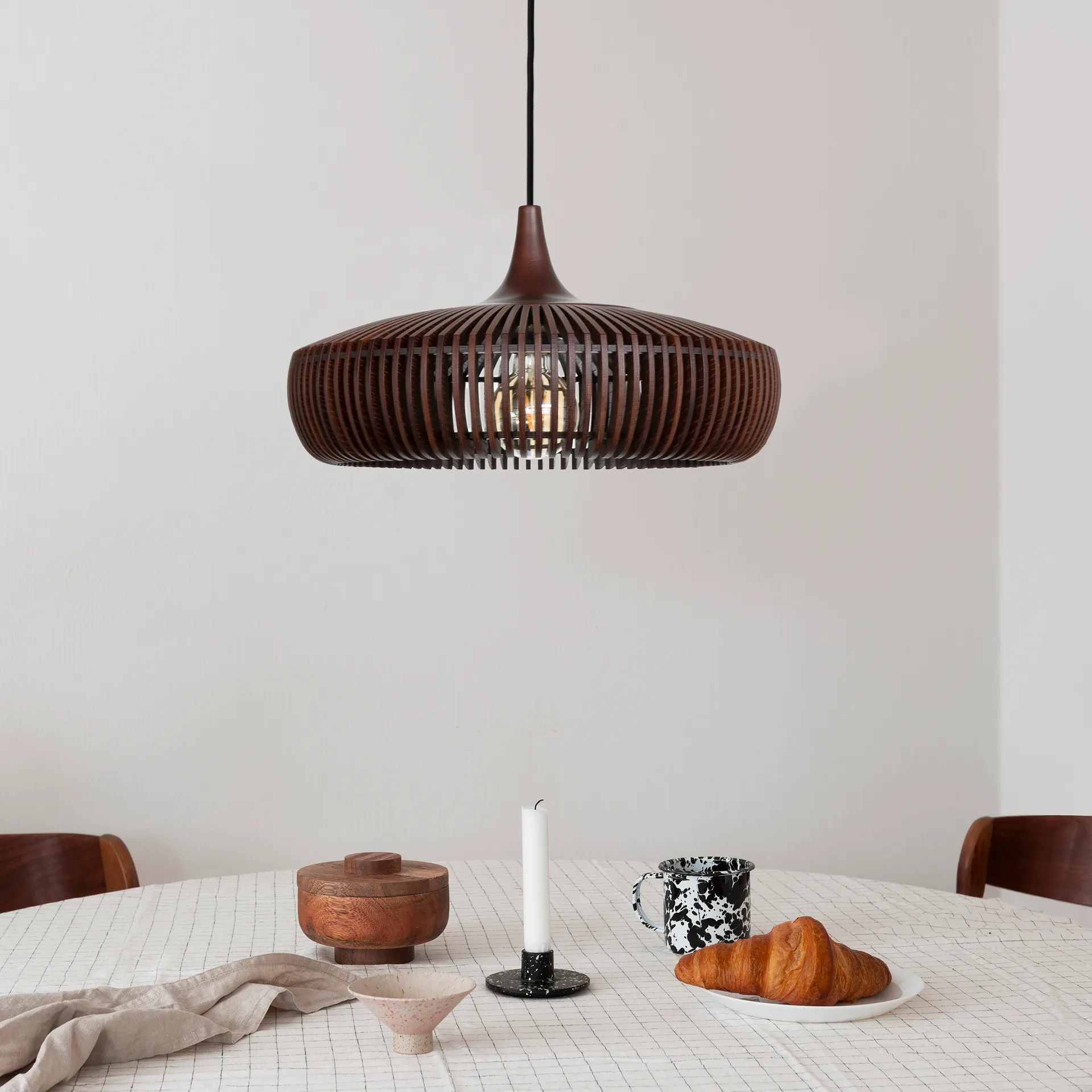 Clava Dine Wood lampeskærm Ø43 cm, Dark oak Umage