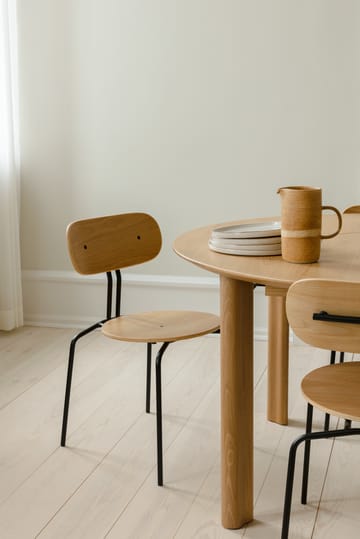Curious stol - Oak-black legs - Umage