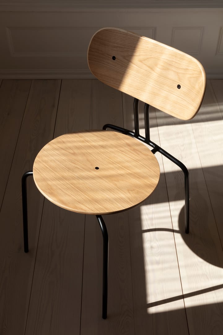 Curious stol, Oak-black legs Umage