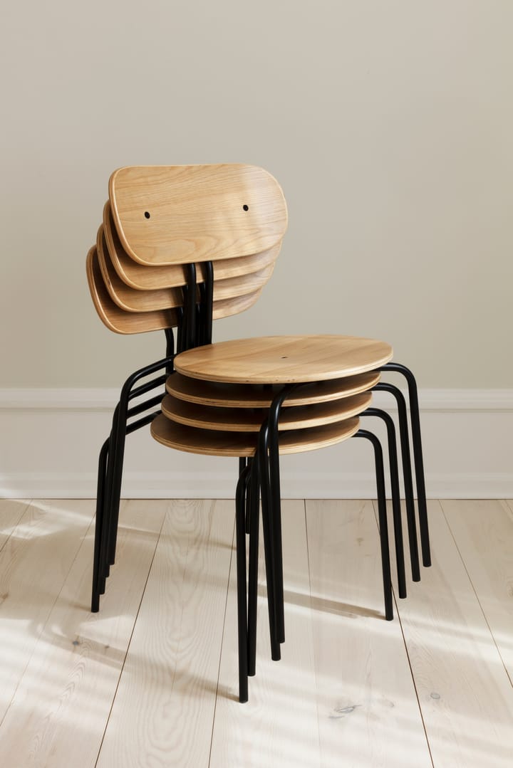 Curious stol, Oak-black legs Umage