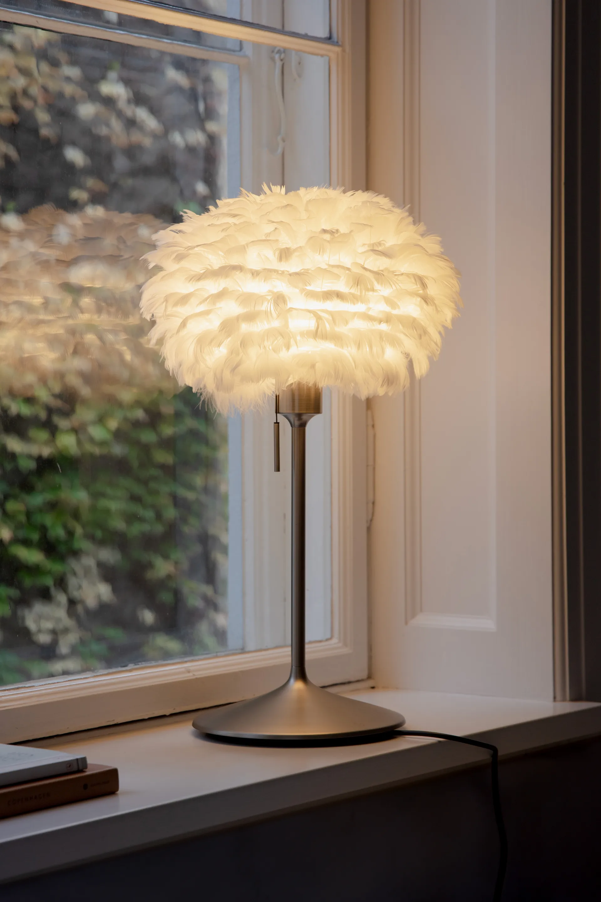 Eos bordlampe mini, Hvid-Børstet stål Umage