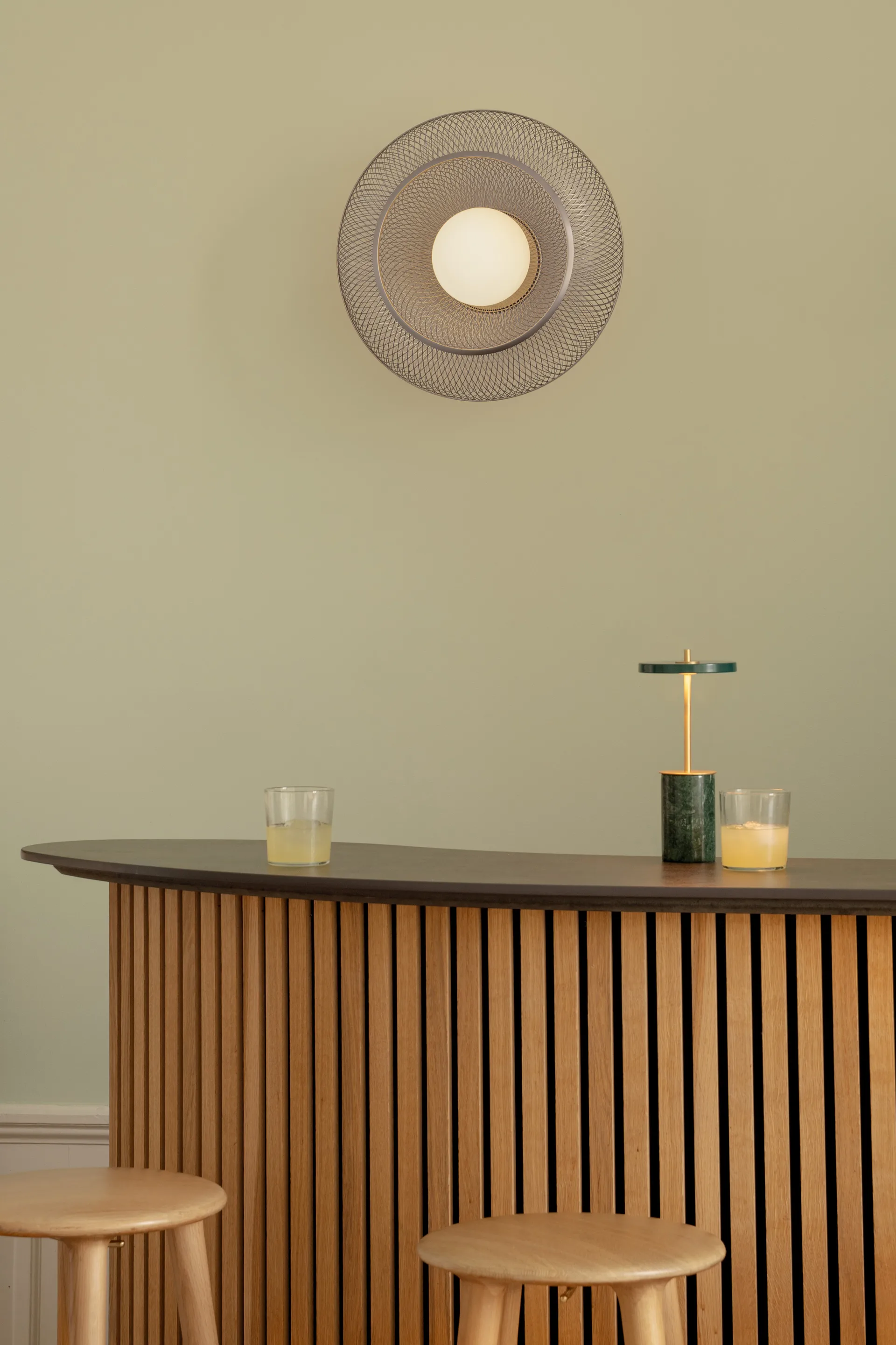Faraday Up medium plafond, Polished Brass Umage