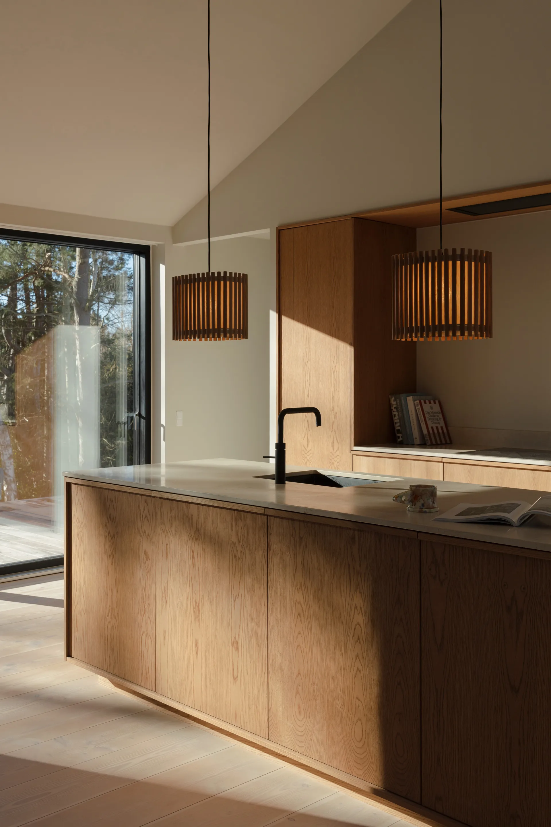 Komorebi pendel medium, Rectangular oak-svart Umage