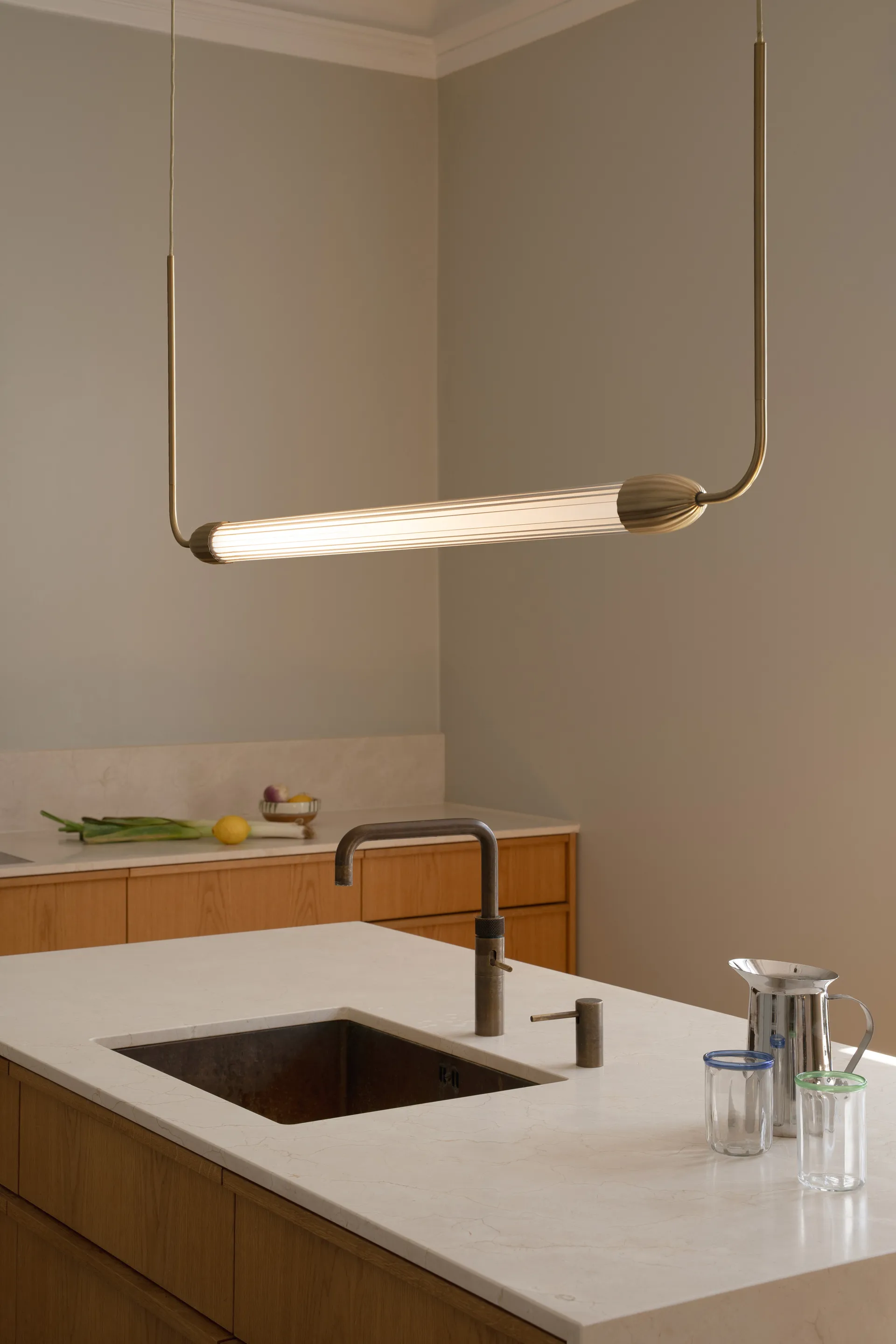 Lemon Squeeze linear pendel, Brass Umage
