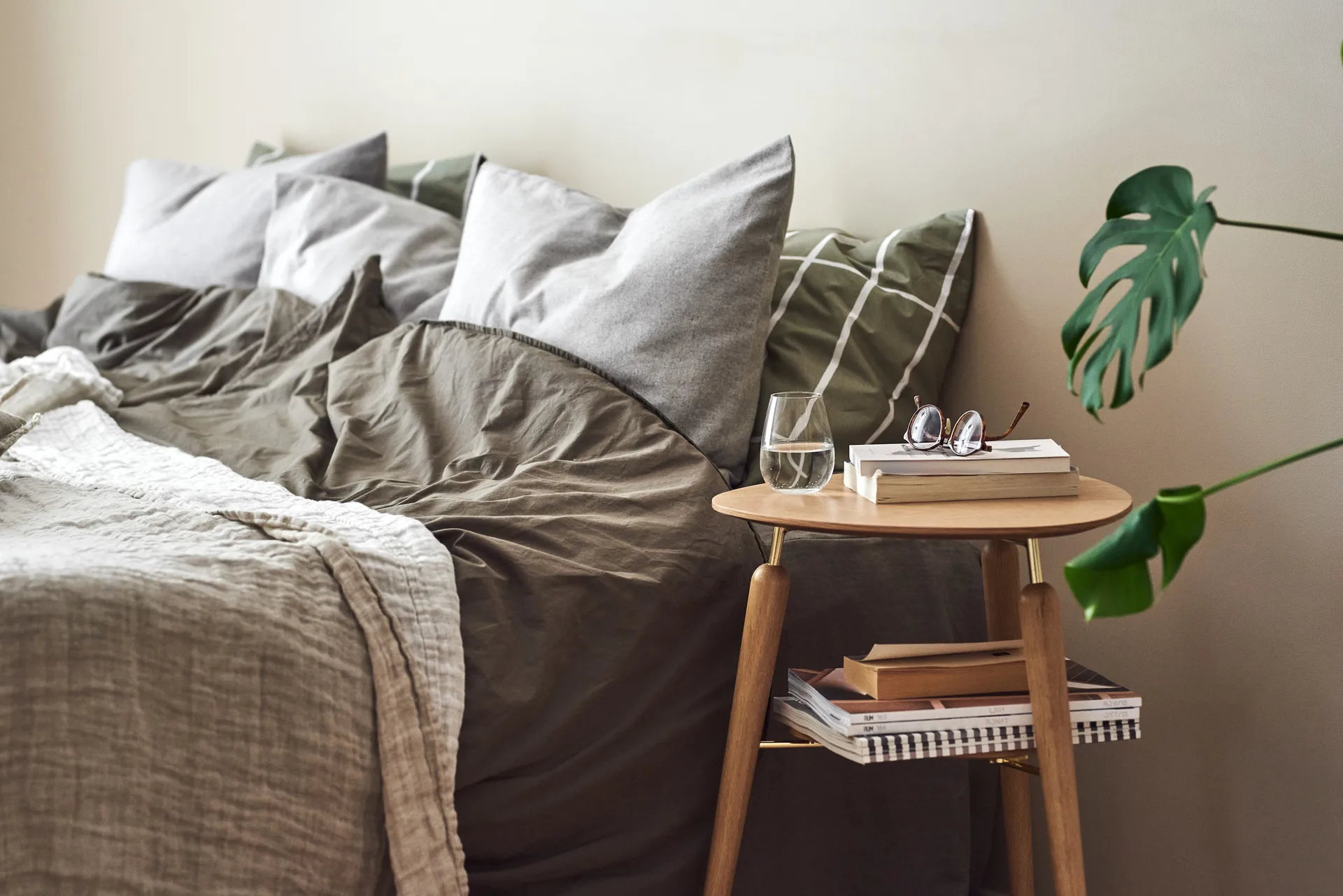 My Spot sidebord, Eg/Messing Umage