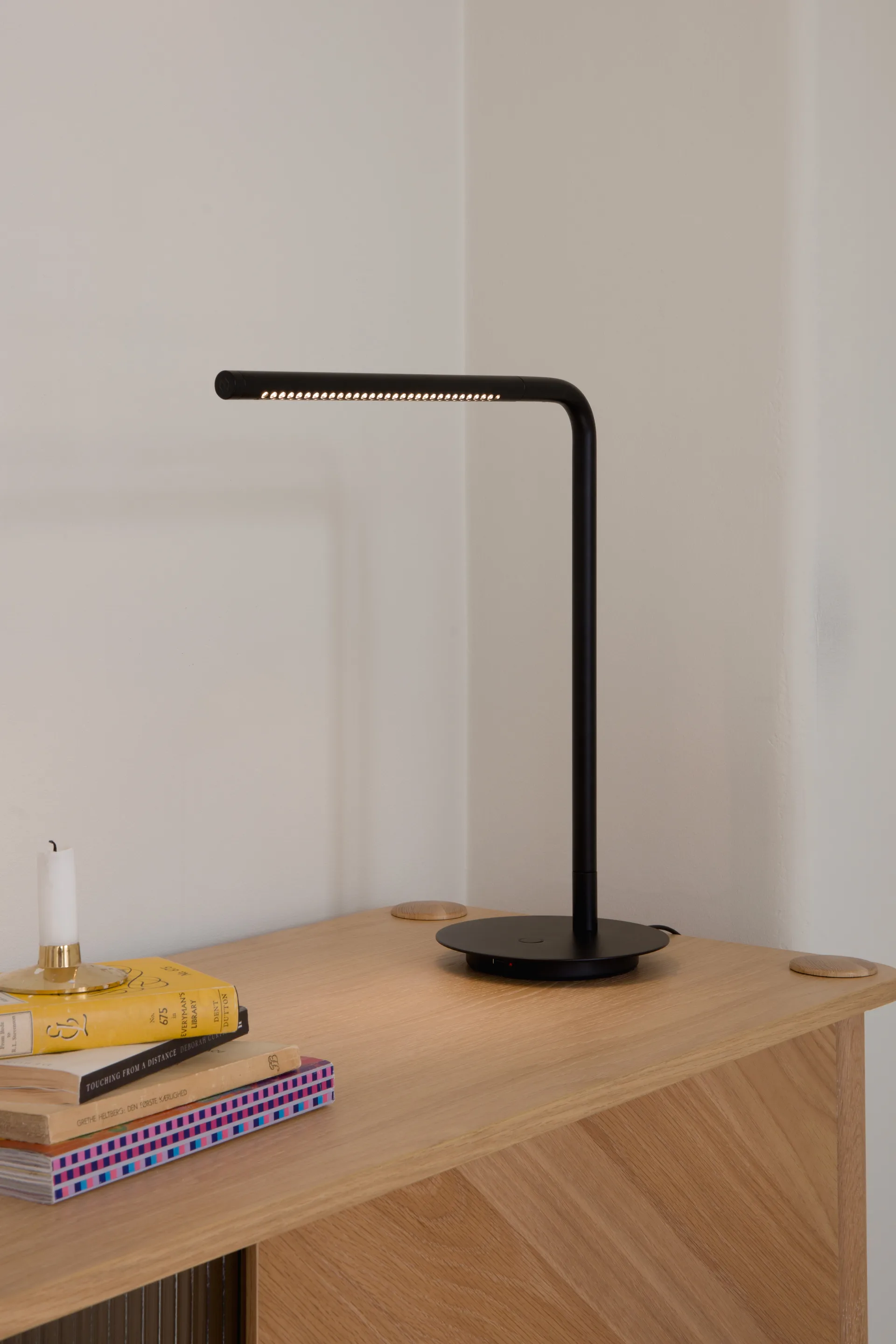 Omni Table bordlampe, Black Umage