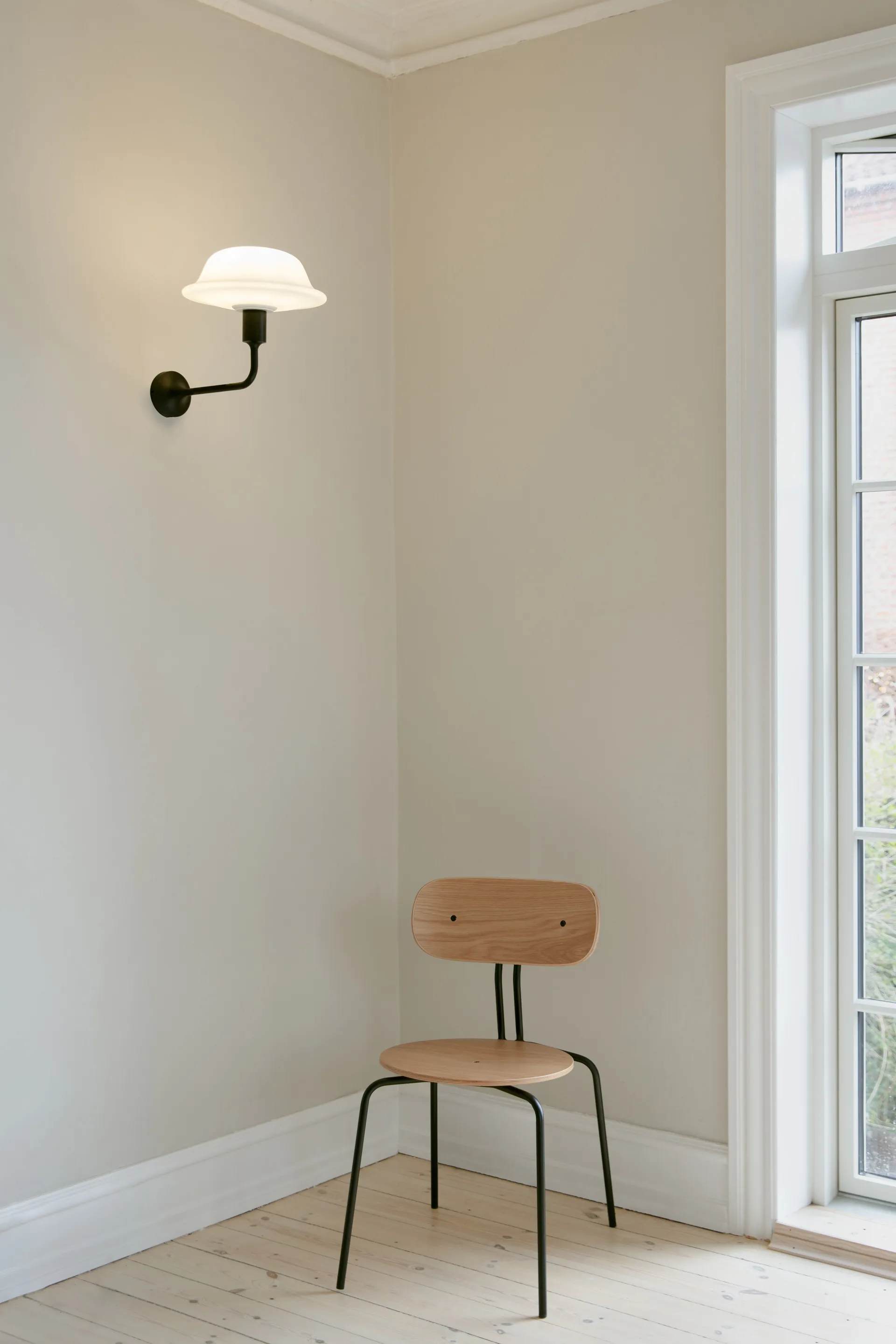 Santé Wall væglampe 29,5x22,6 cm, Black Umage