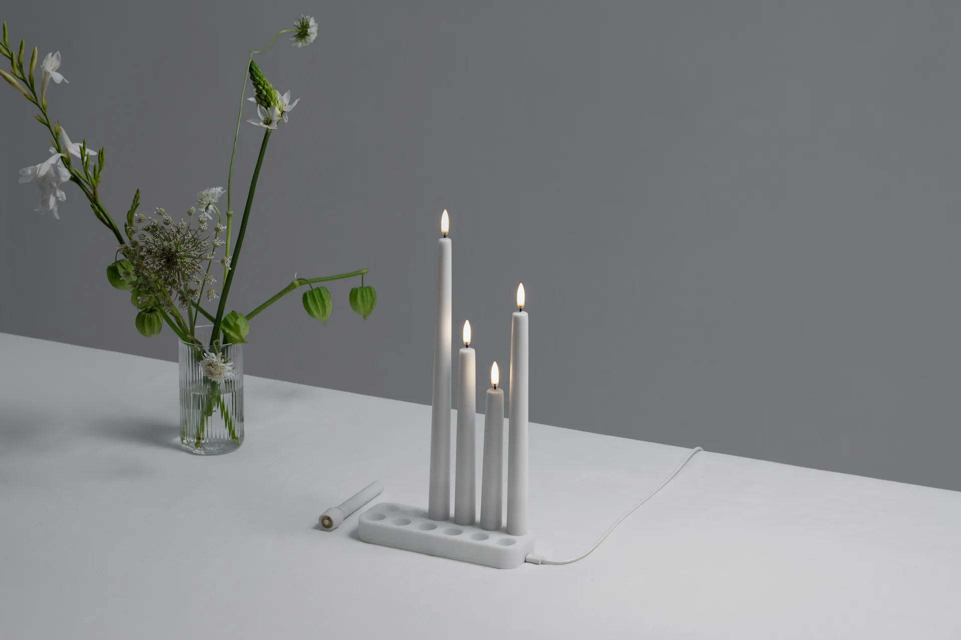 Uyuni LED Kronelys hvid 2-pak, Ø2,3 × 25,2 cm Uyuni Lighting