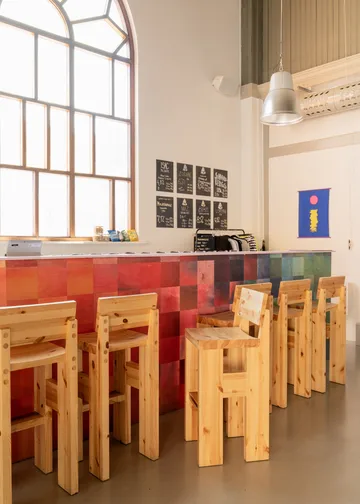 001 Bar Stool barstol - Mat olievokset fyrretræ, 65 cm - Vaarnii