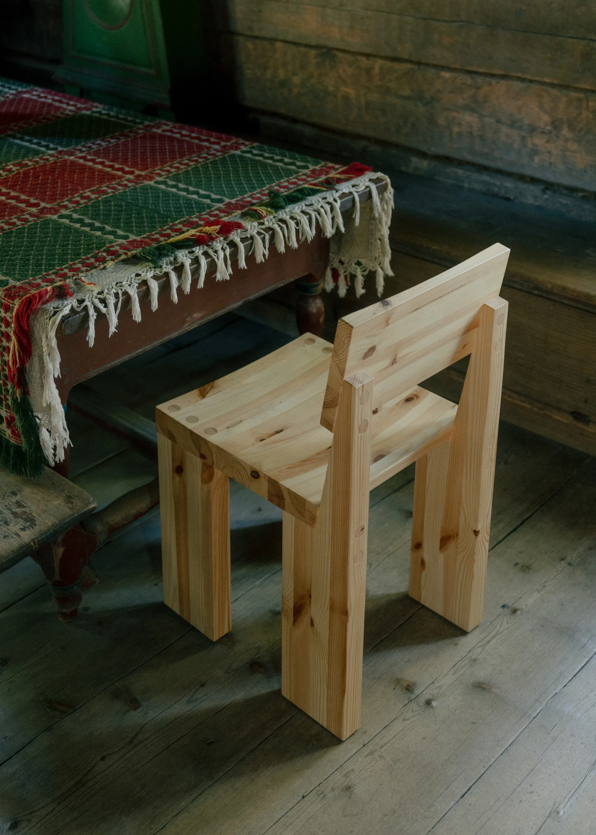 001 Dining Chair stol, Mat olievokset fyrretræ Vaarnii