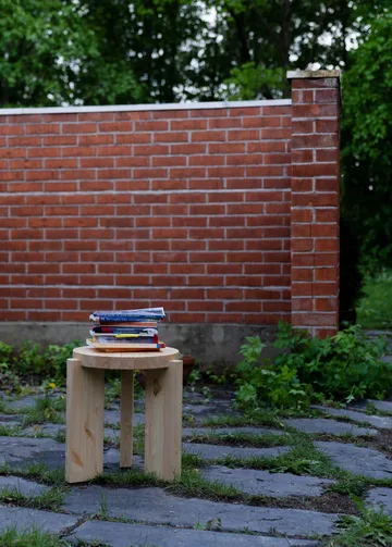 001 Stool skammel - Mat olievokset fyrretræ, Ø40x44 cm - Vaarnii