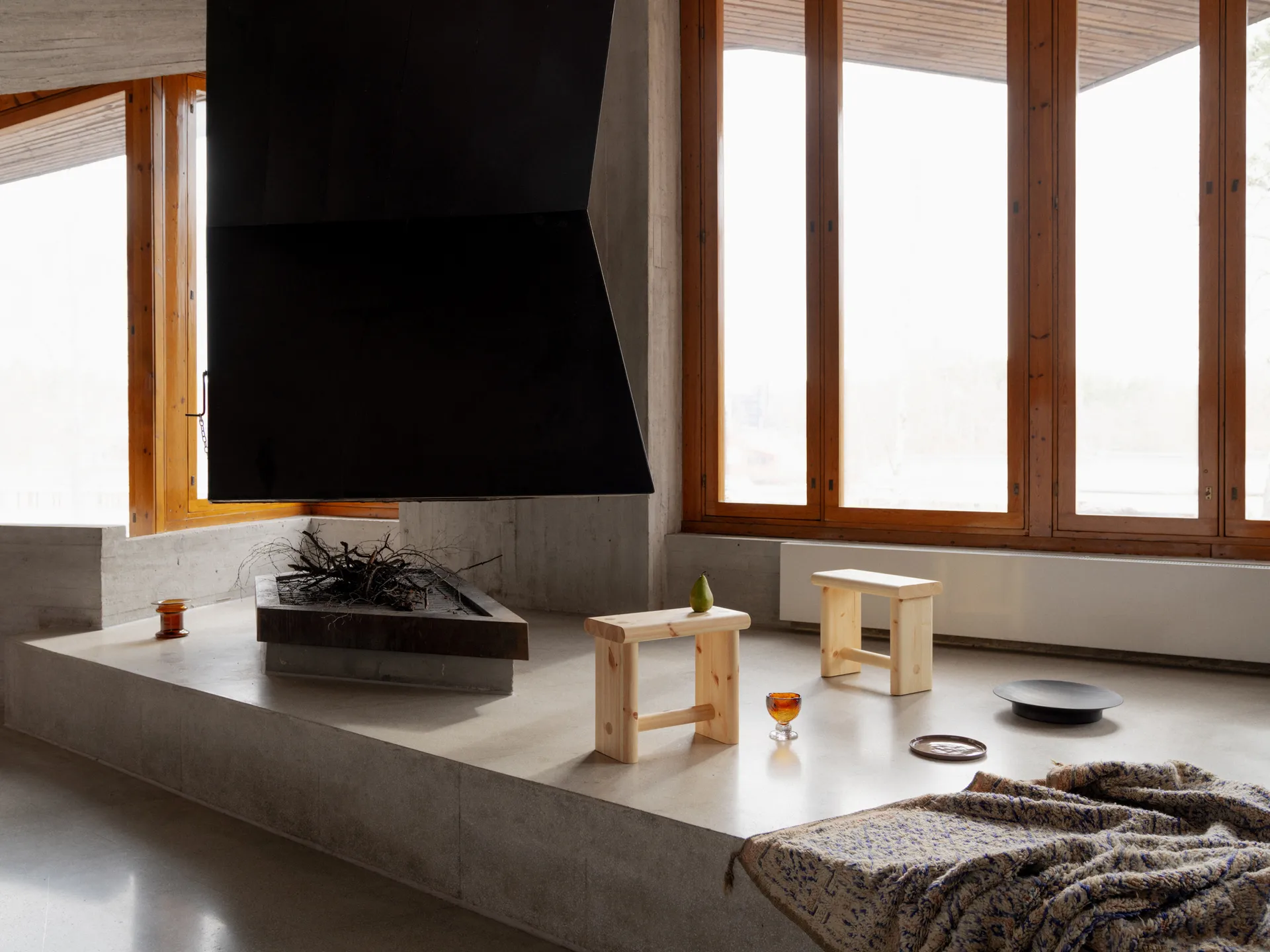 002 Ast Stool skammel, Mat olievokset fyrretræ, 55x26x45 cm Vaarnii