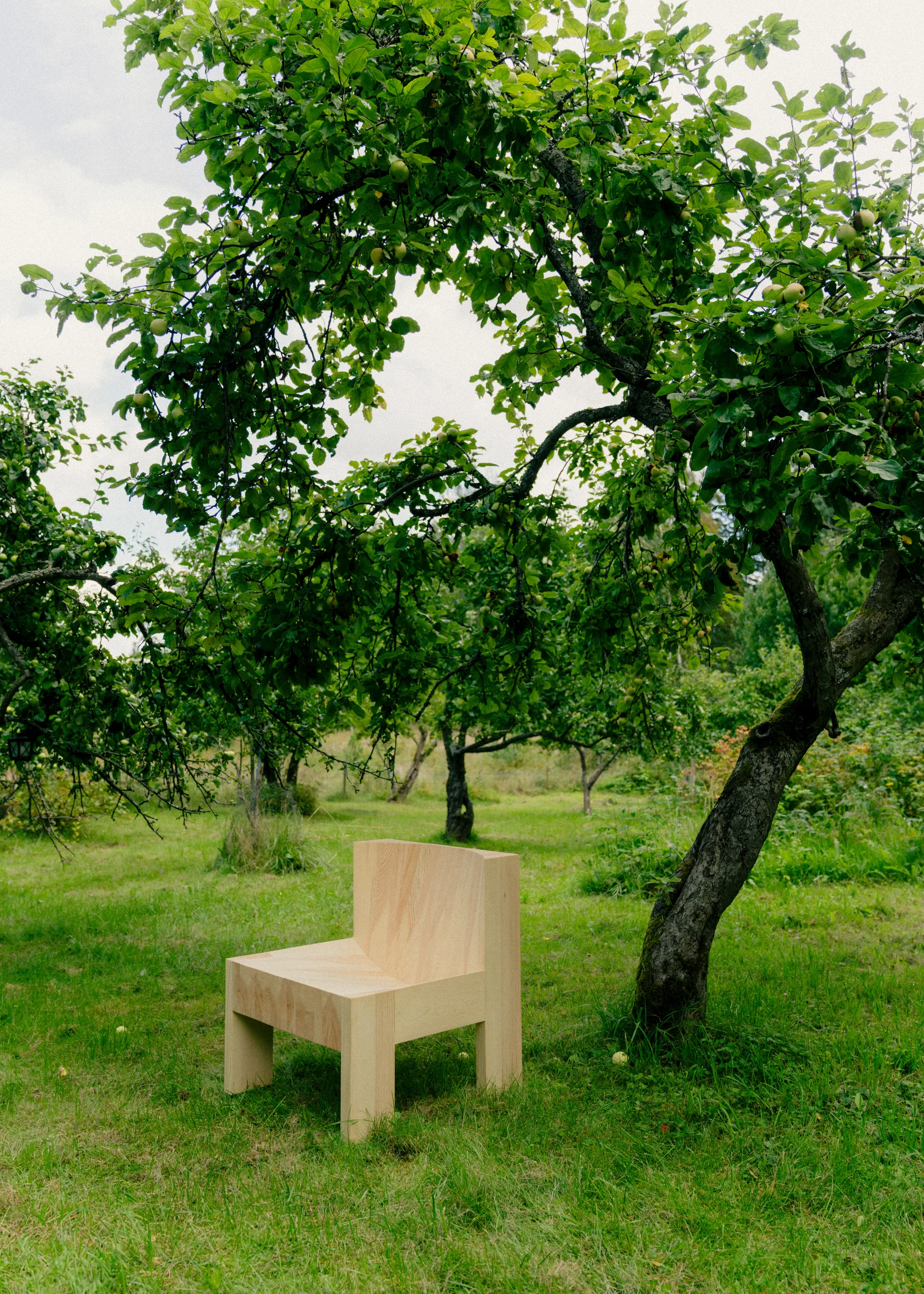 005 Lounge Chair loungestol, Mat olievokset fyrretræ Vaarnii