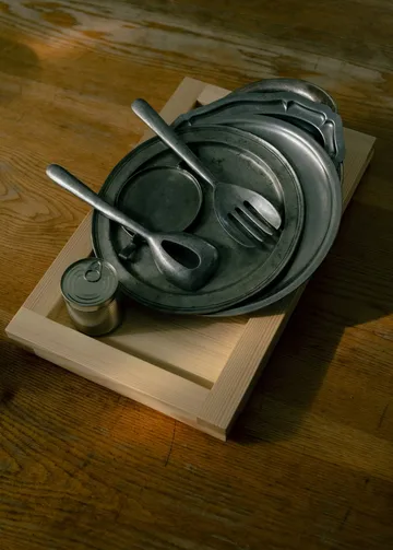 009 Tray bakke - Olievokset fyr, 54x33x6 cm - Vaarnii