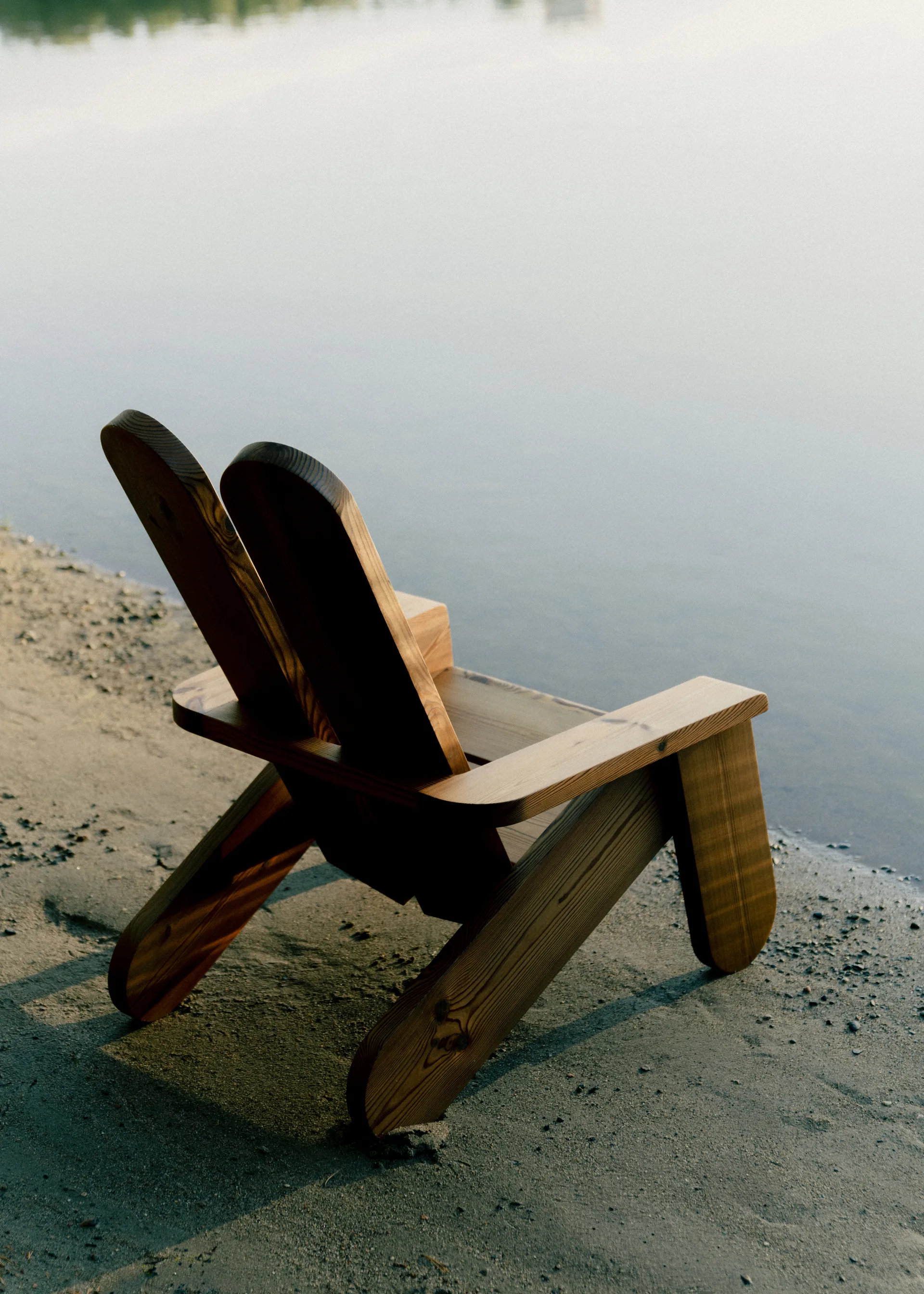 015 Peace Outdoor Lounge Chair loungestol, Varmebehandlet fyrretræ Vaarnii