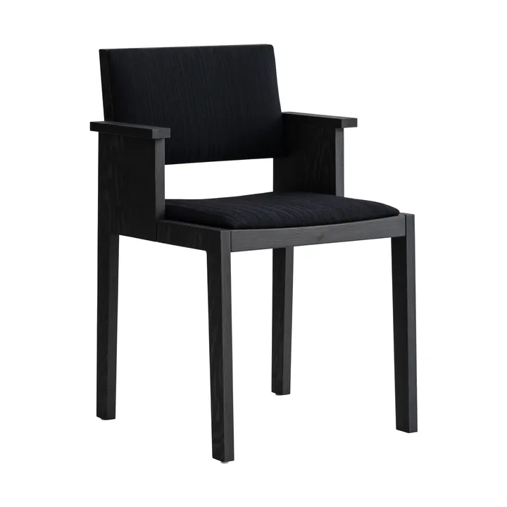 016 Maasto Dining Armchair armstol - Sortbejdset fyrretræ, frontbeklædt i sort - Vaarnii
