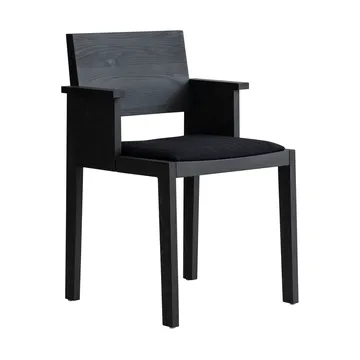 016 Maasto Dining Armchair armstol - Sortbejdset fyrretræ, polstret sæde sort - Vaarnii